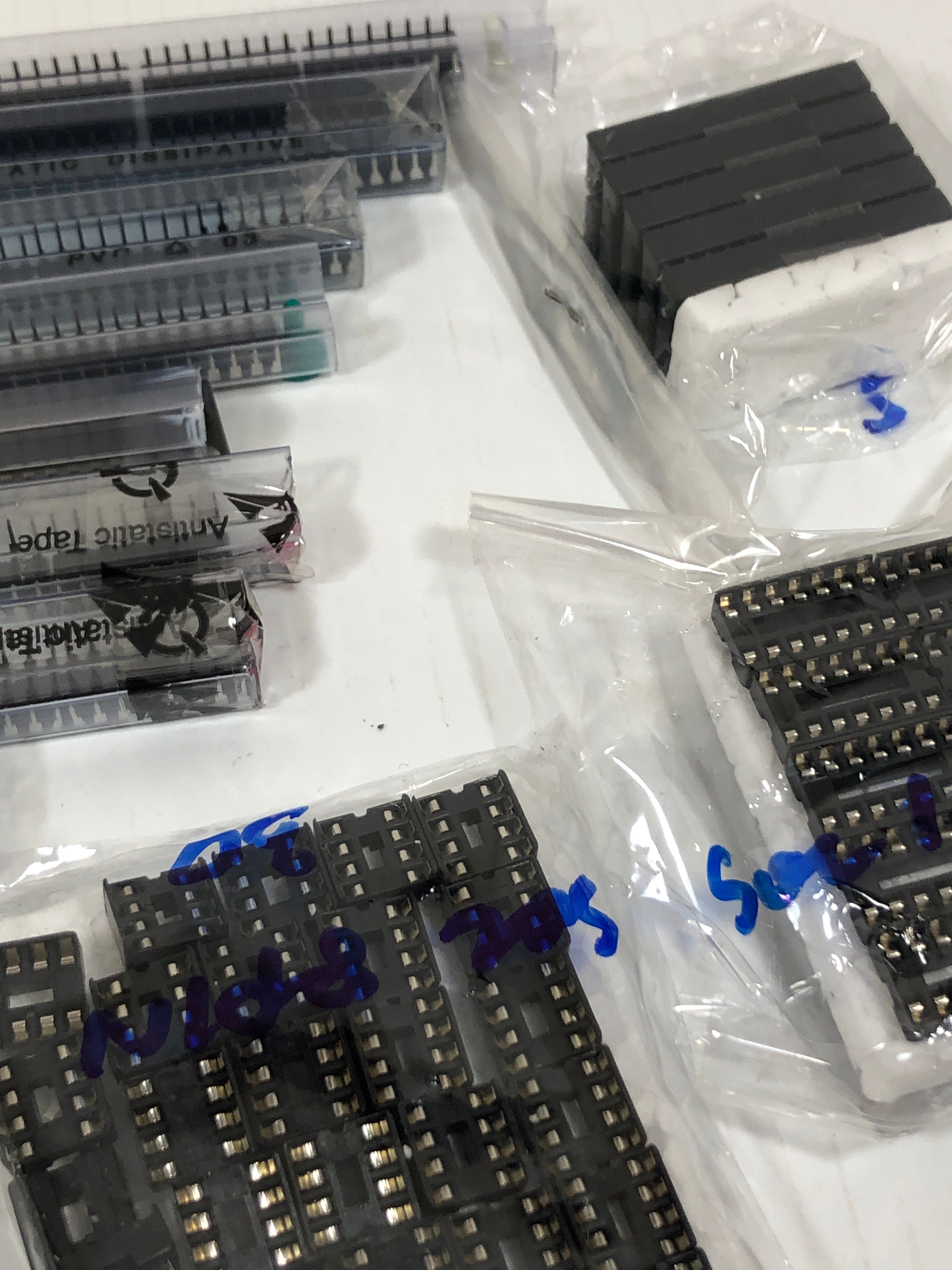 Presettable Up / Down Counters Dip Lot