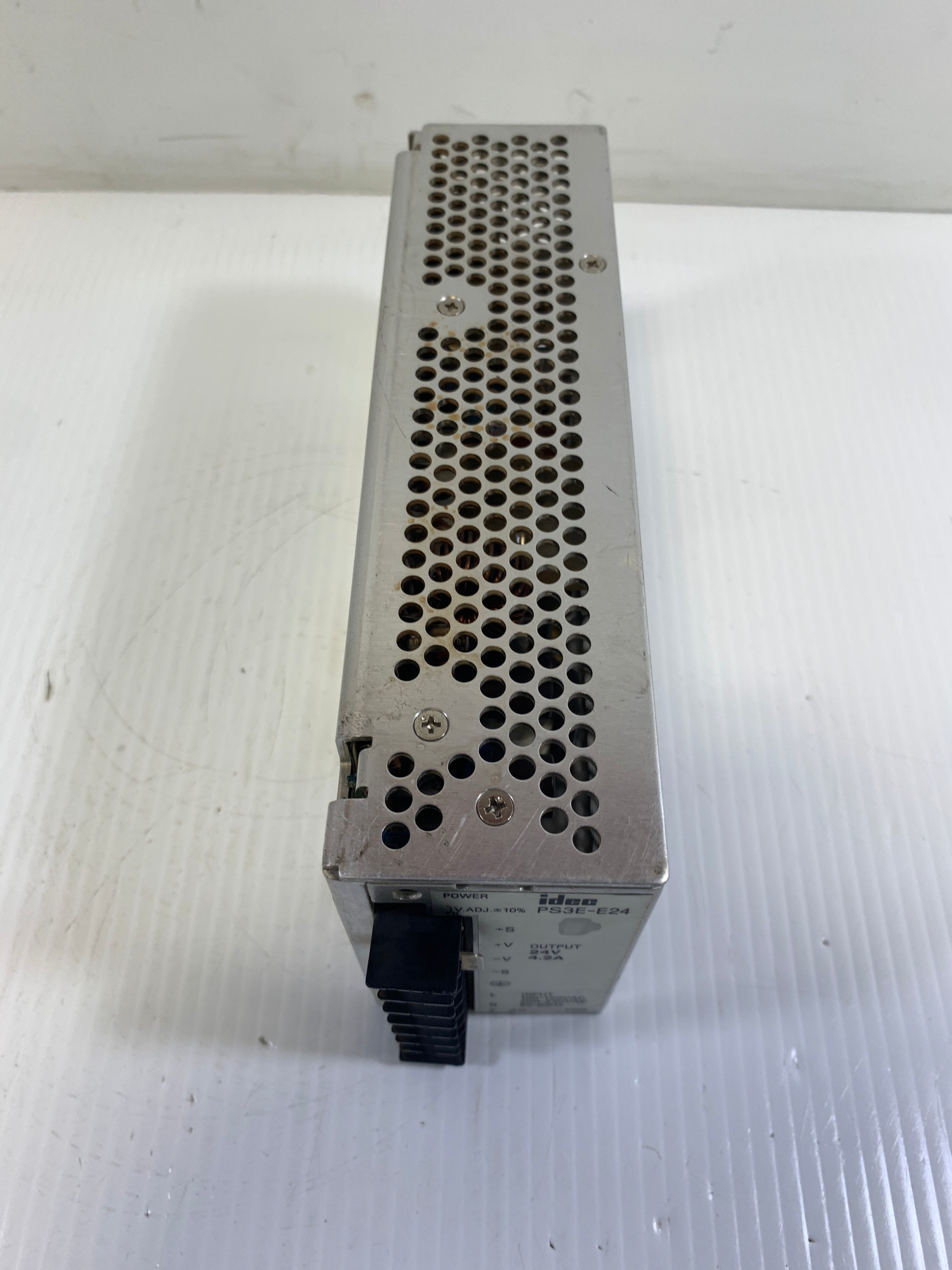 Idec Power Supply PS3E-E24 24V 4.2A