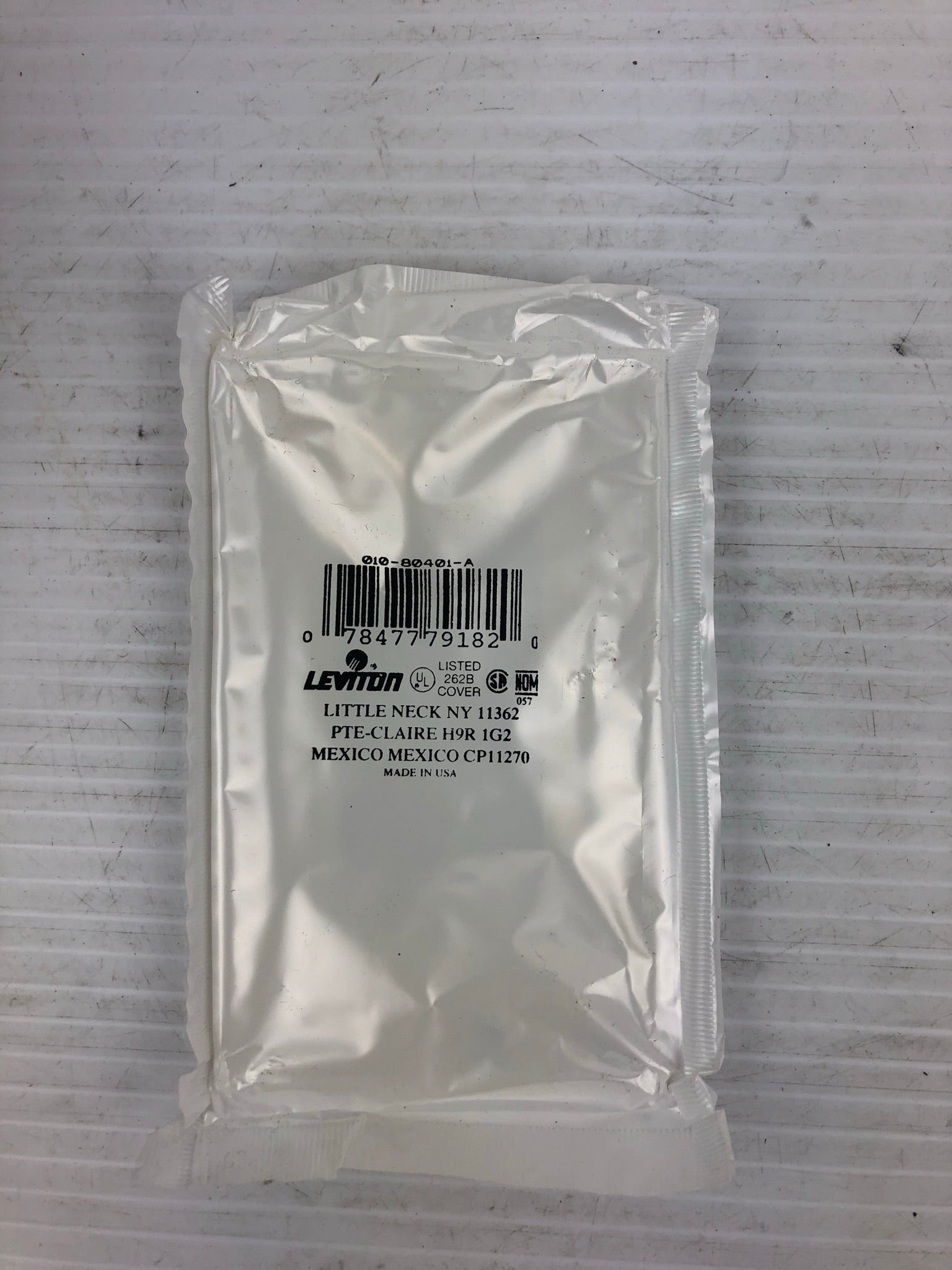 Leviton 80401-A Almond Decor Wall Plates Flush GFI-GFCI Lot of 2