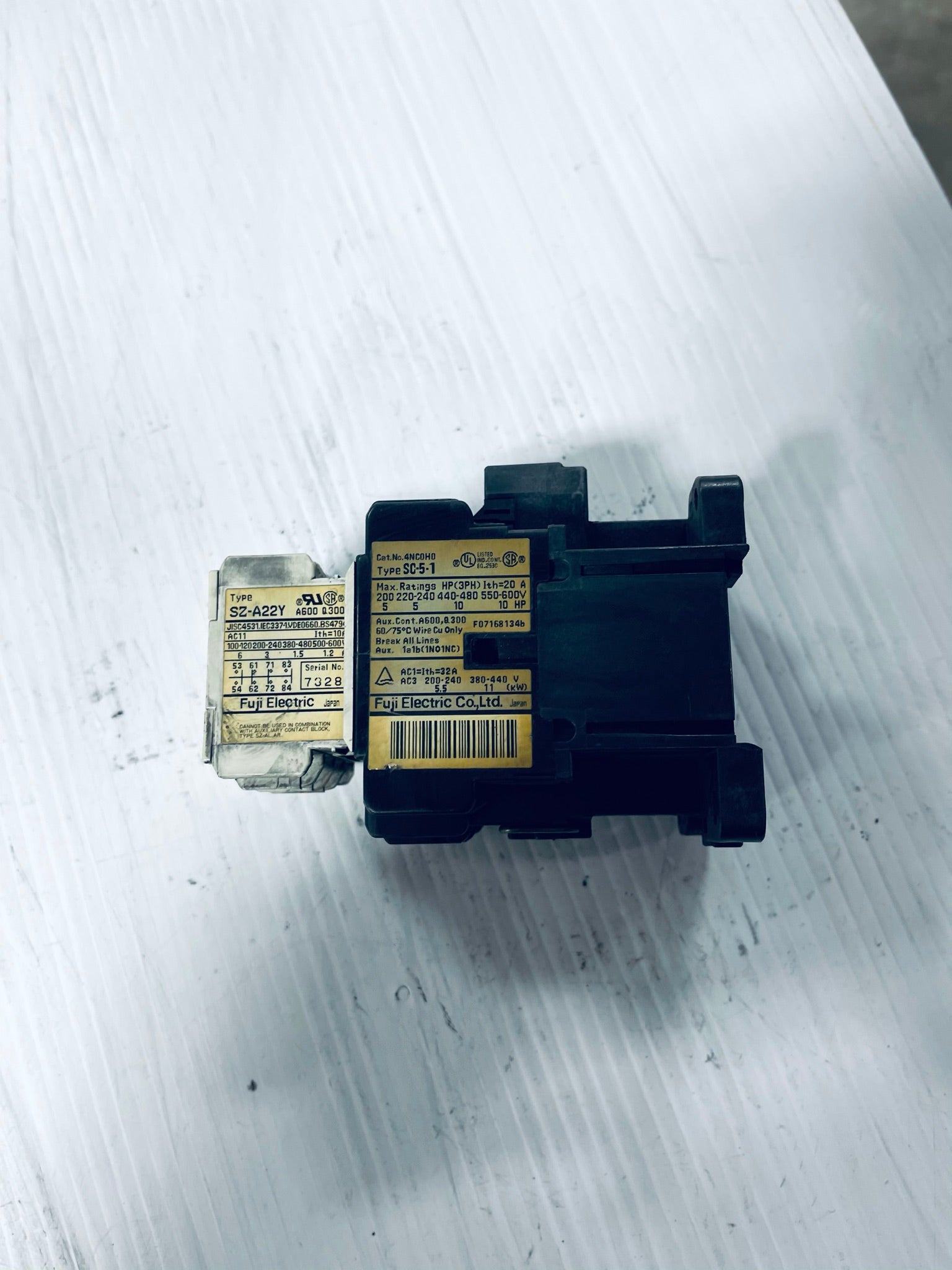 Fuji Contactor Assembly SZ-A22Y and SC-5-1