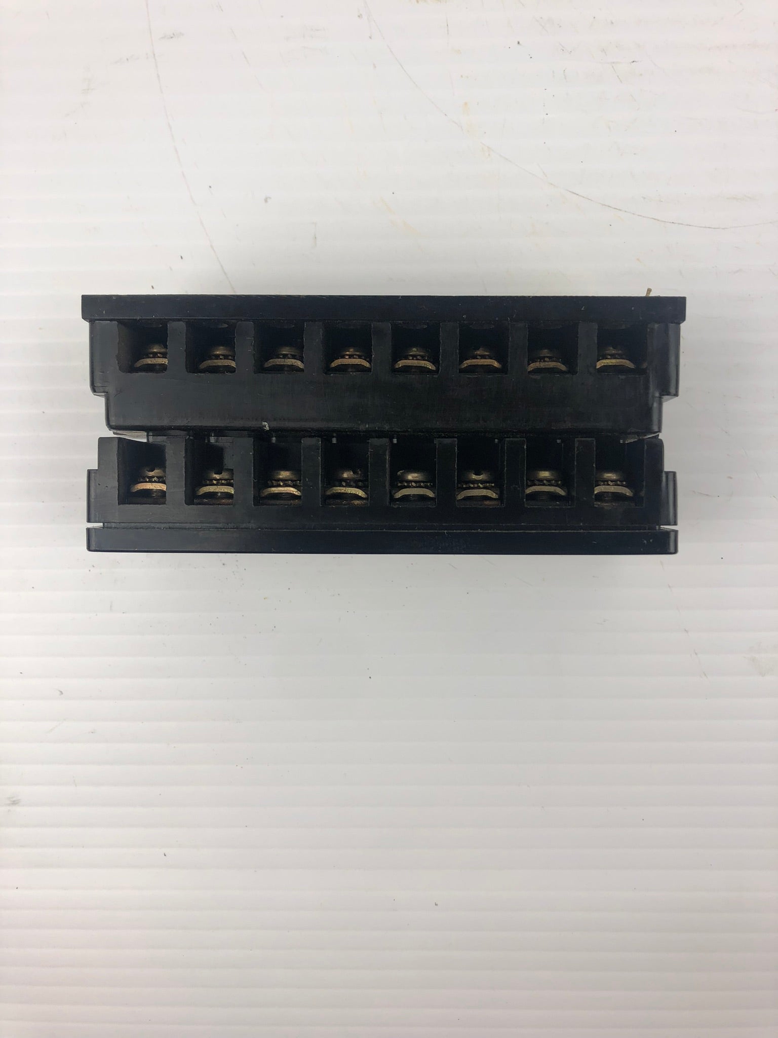 USD Co. 11330 8 pin Terminal Block