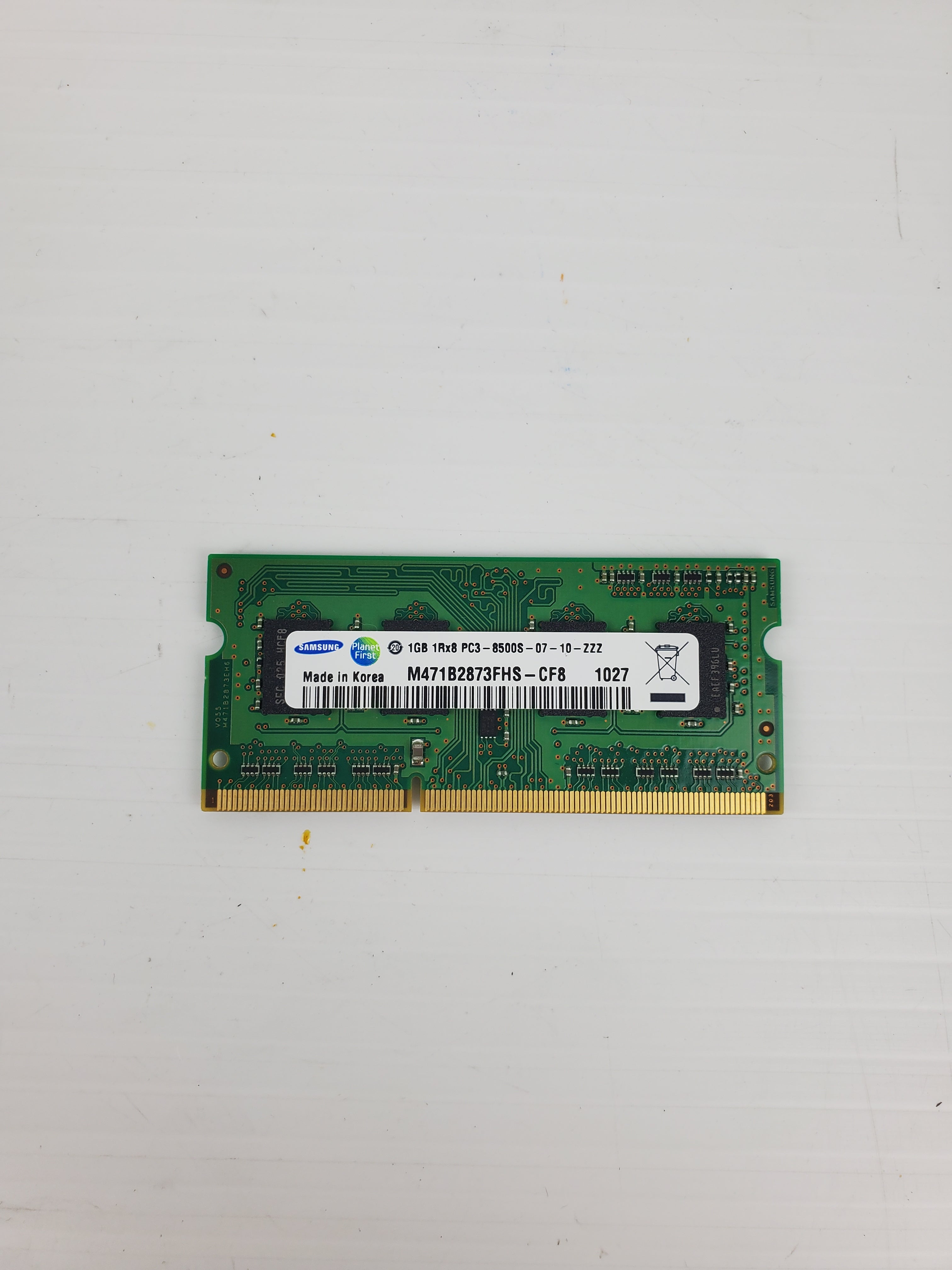 Samsung M471B2873FHS-CF8 RAM Memory 1GB 1Rx8 PC3-8500S-07-10-ZZZ