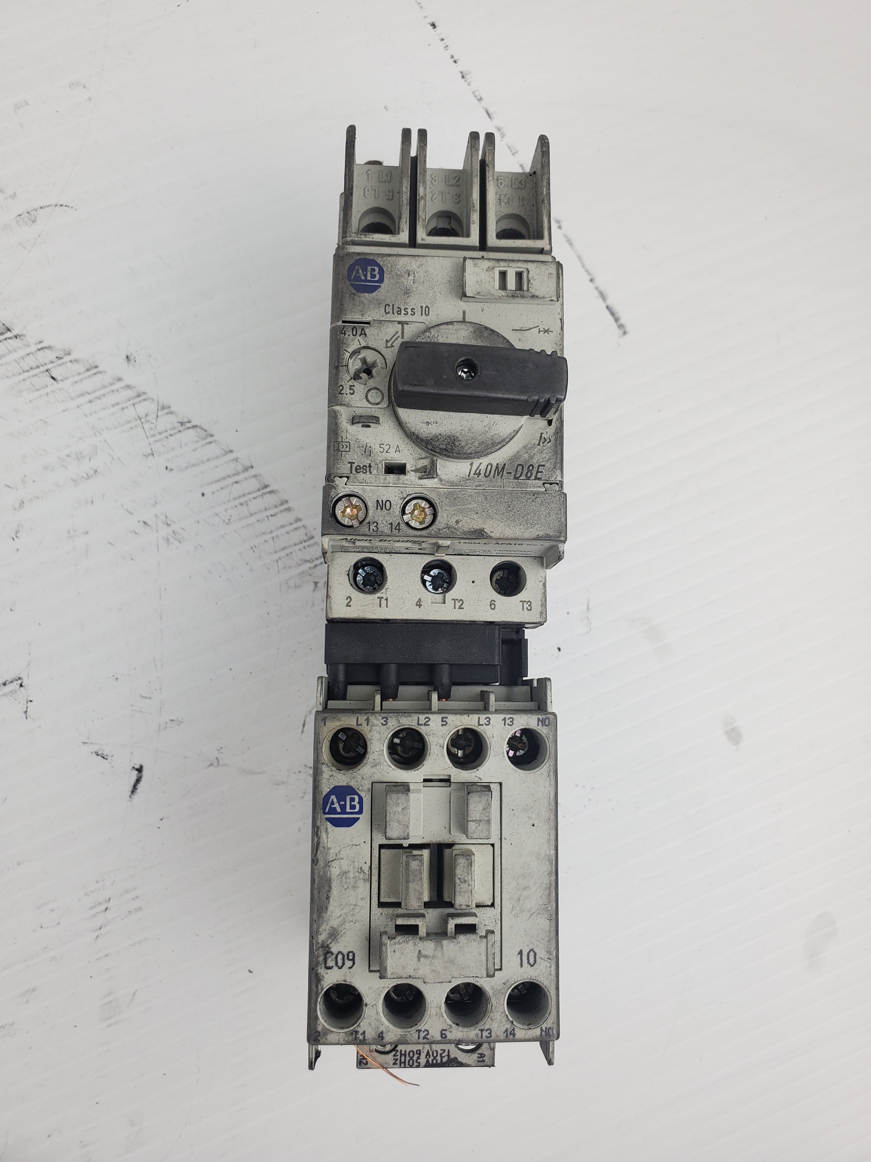 Allen-Bradley 100-C09*10 Ser. A Contactor W 140M-D8E-B40 Motor Protector Ser. C