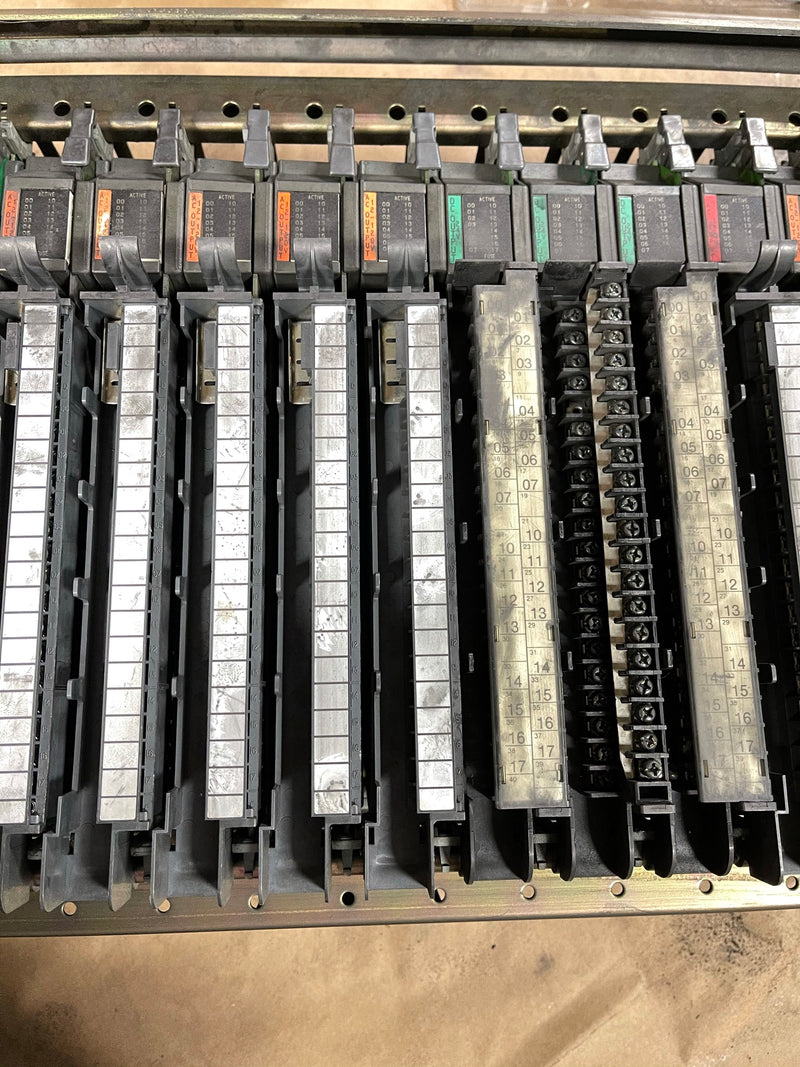 Allen-Bradley 16-Slot I/O Chassis PLC Rack 1771-A4B Series B with Modules