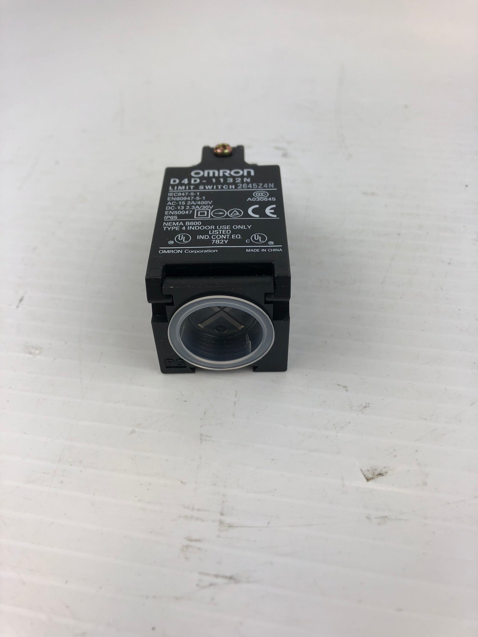 Omron D4D-1132N Safety Switch