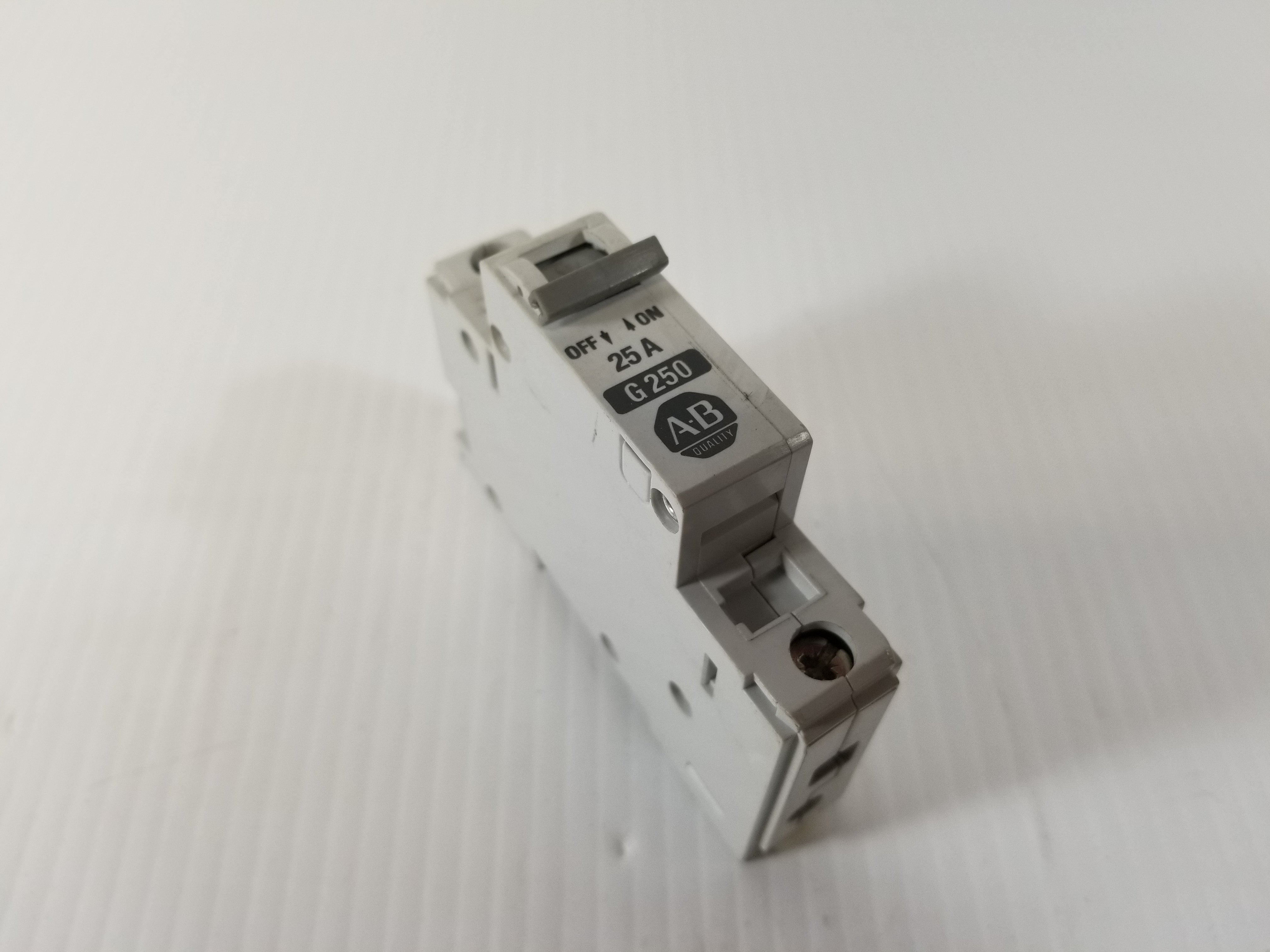 Allen-Bradley 1492-CB1 G250 Circuit Breaker 1-Pole 25A