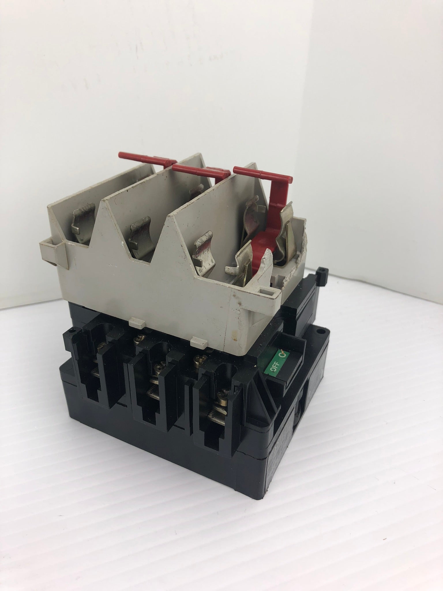 Allen-Bradley 194R-NJ030P3 Series B 3 Pole Disconnect Switch - Broken Grey Case