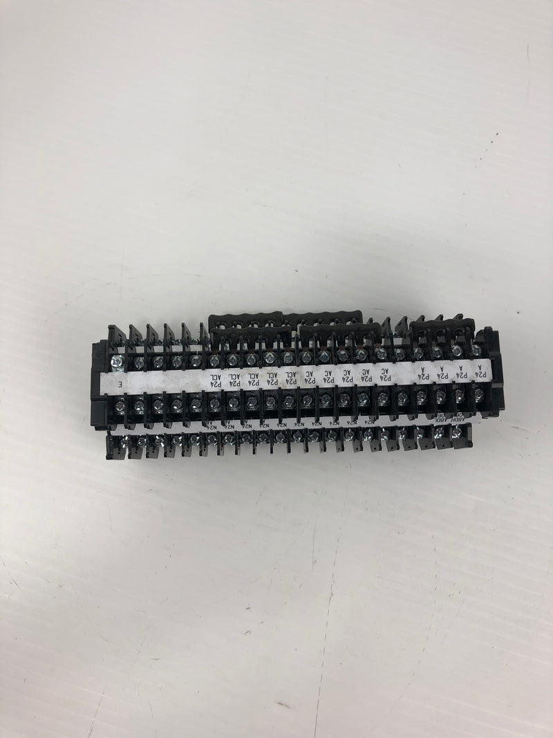 IDEC BNDE15W Terminal Blocks - Lot of 20