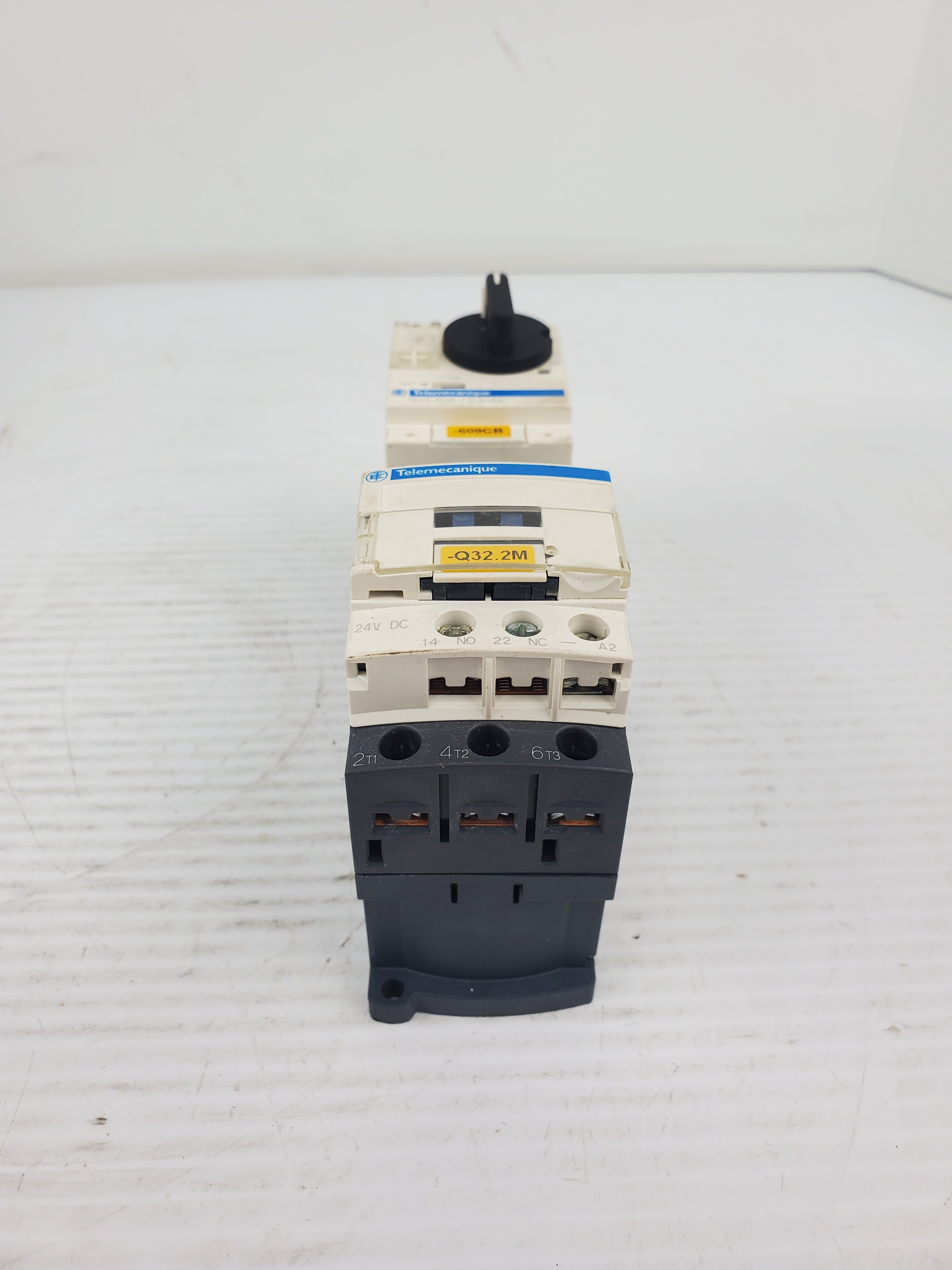 Telemecanique GV2-P08/2.5-4A Motor Circuit Breaker with LC1D09 Contactor