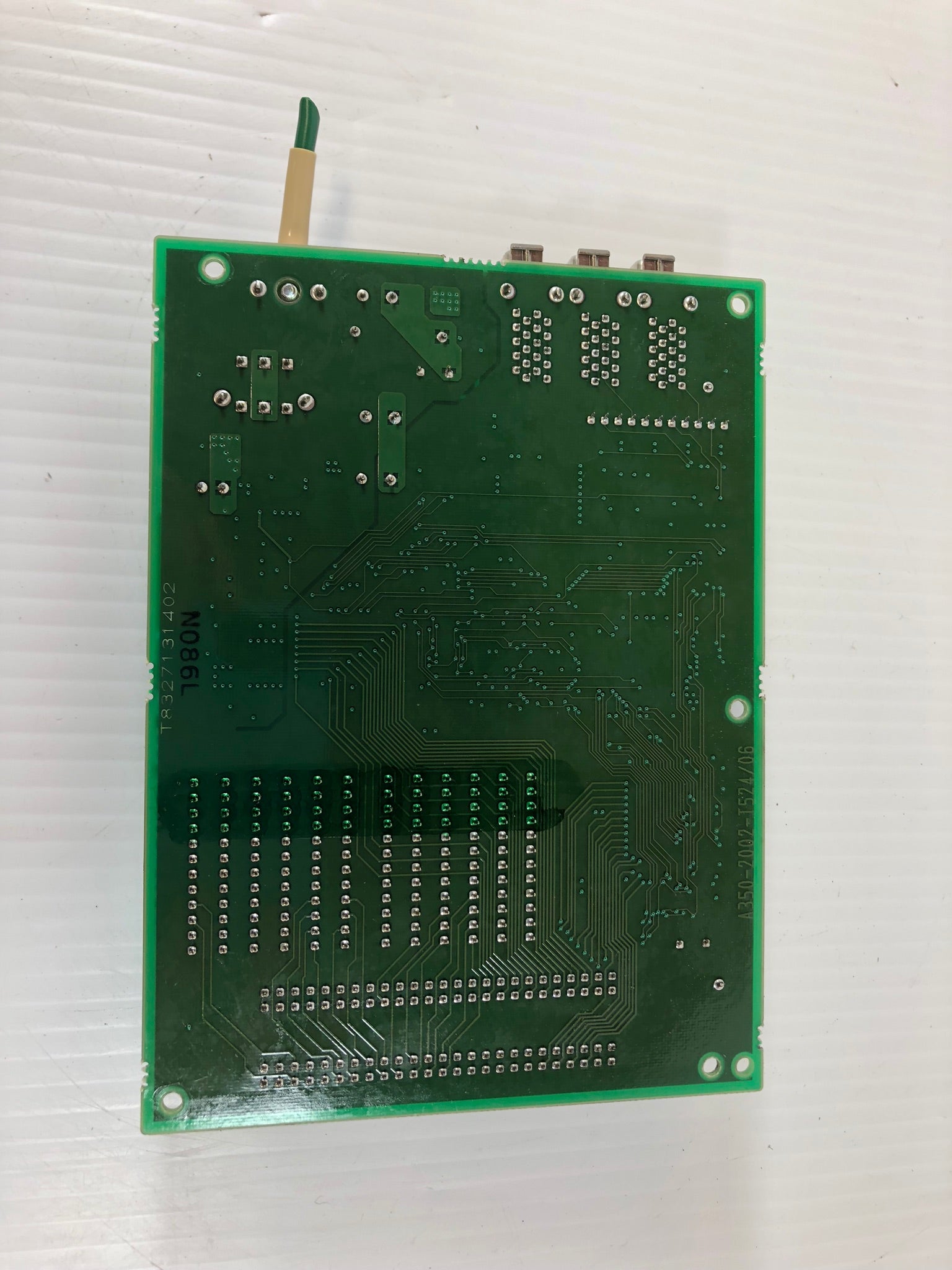 Fanuc A20B-2002-0520/11A Drive Circuit Board