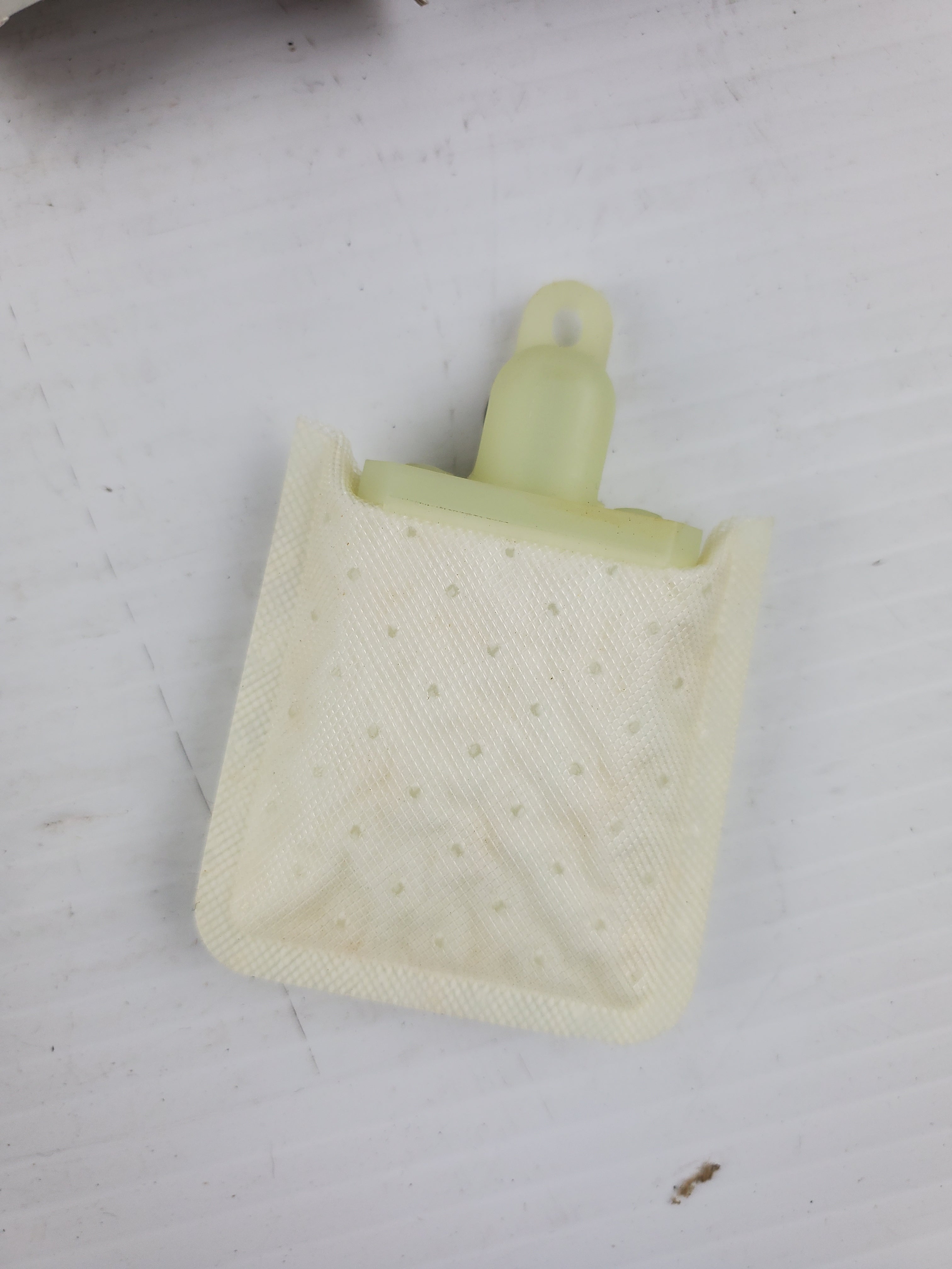 Airtex FS152 Fuel Pump Strainer - Lot of 2