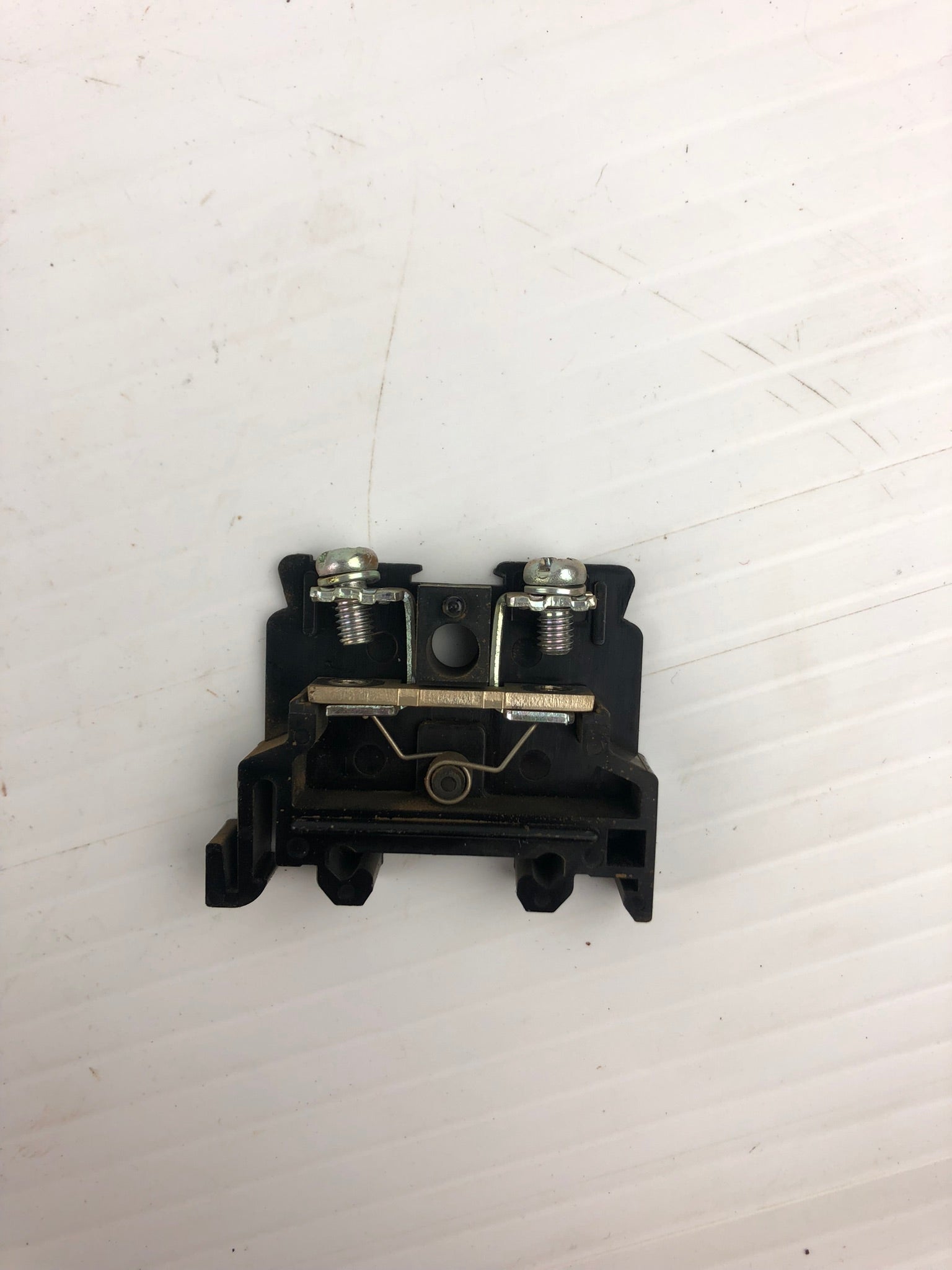 Yoshida Electric UK15 Terminal Block - Lot of 35