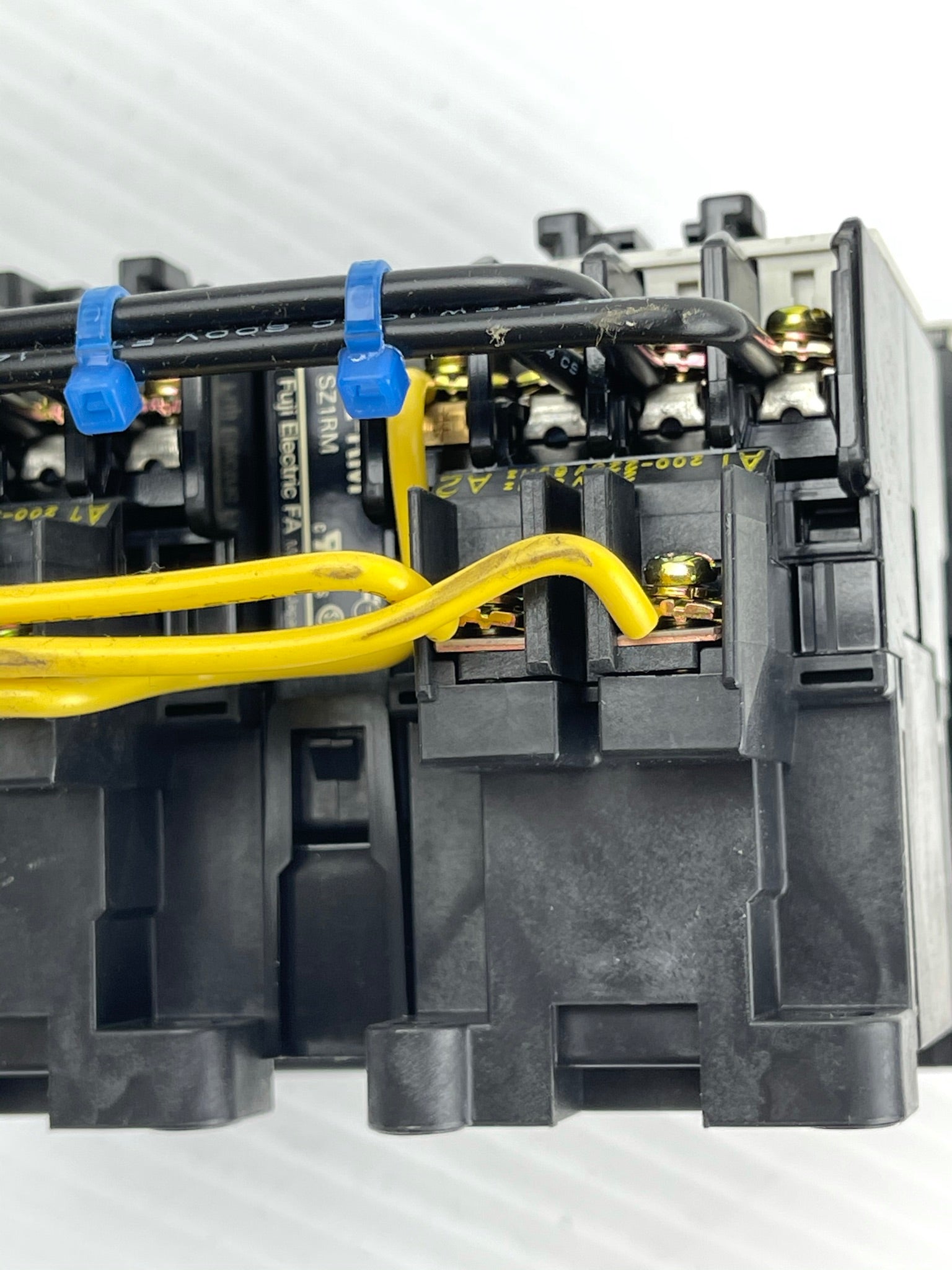Fuji Electric Contactor and Overload Relay Assembly SC-03 TR-ON TR13N