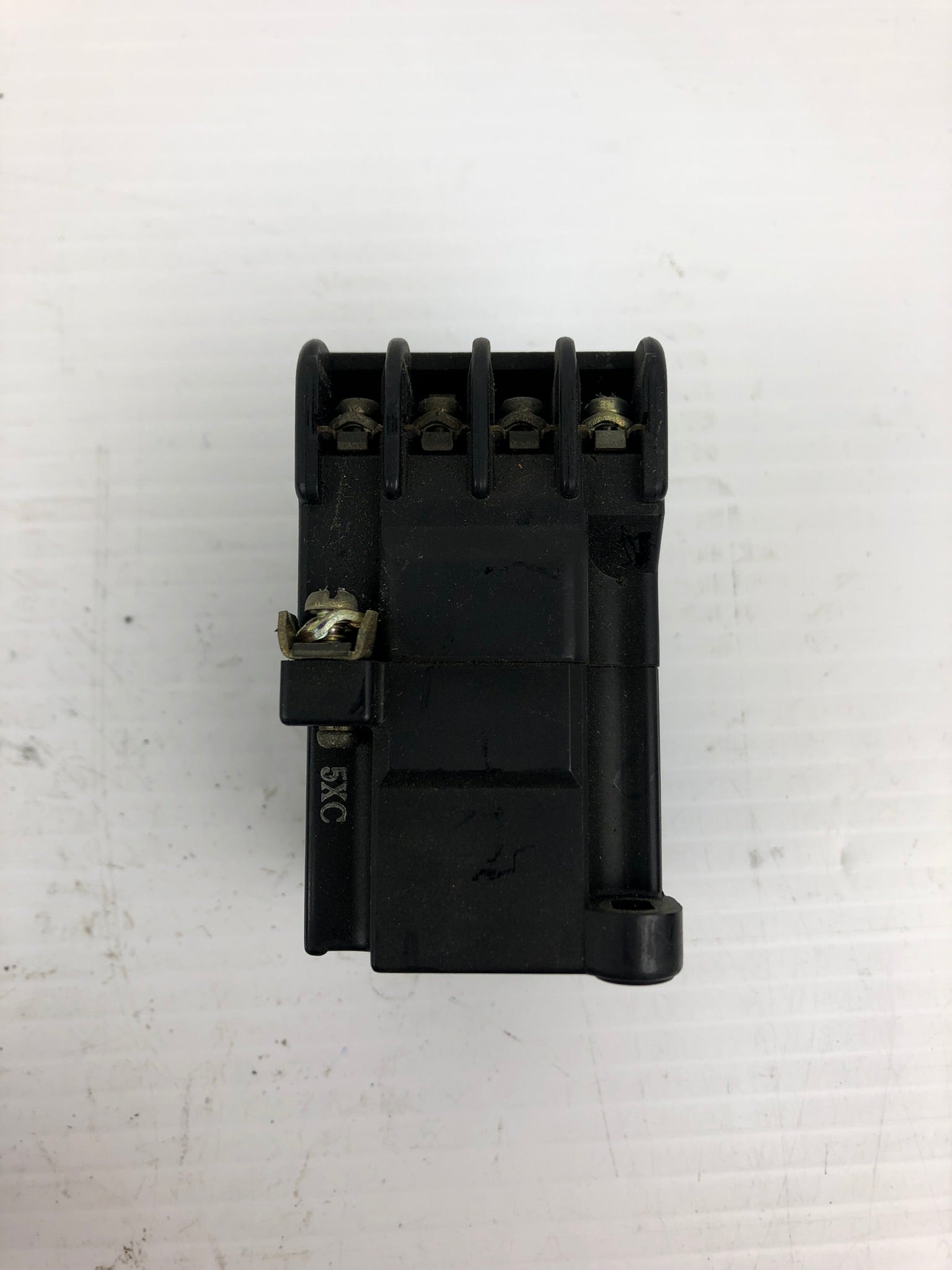 Fuji Electronic 1RH431 Auxiliary Relay SRC50-3 300VAC