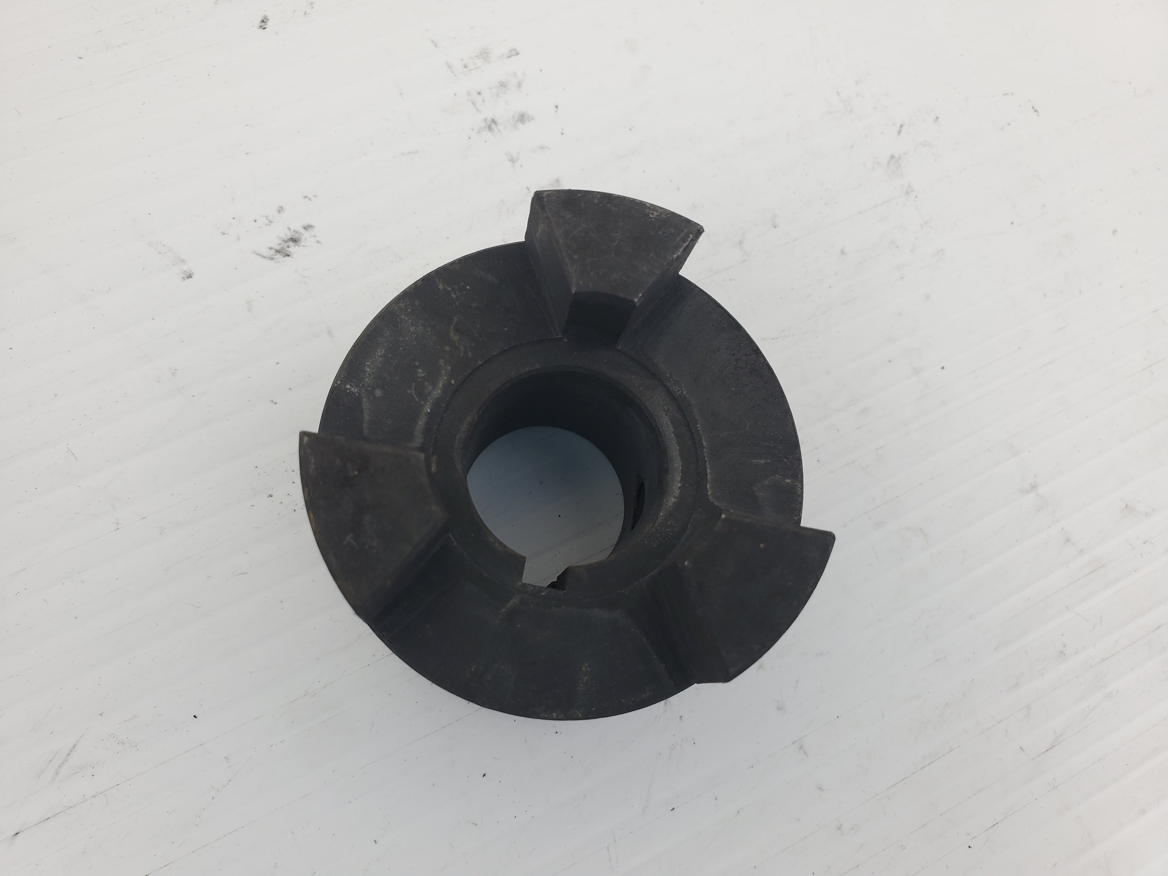 IDC Select L095 Jaw Coupling 7/8" Bore Size