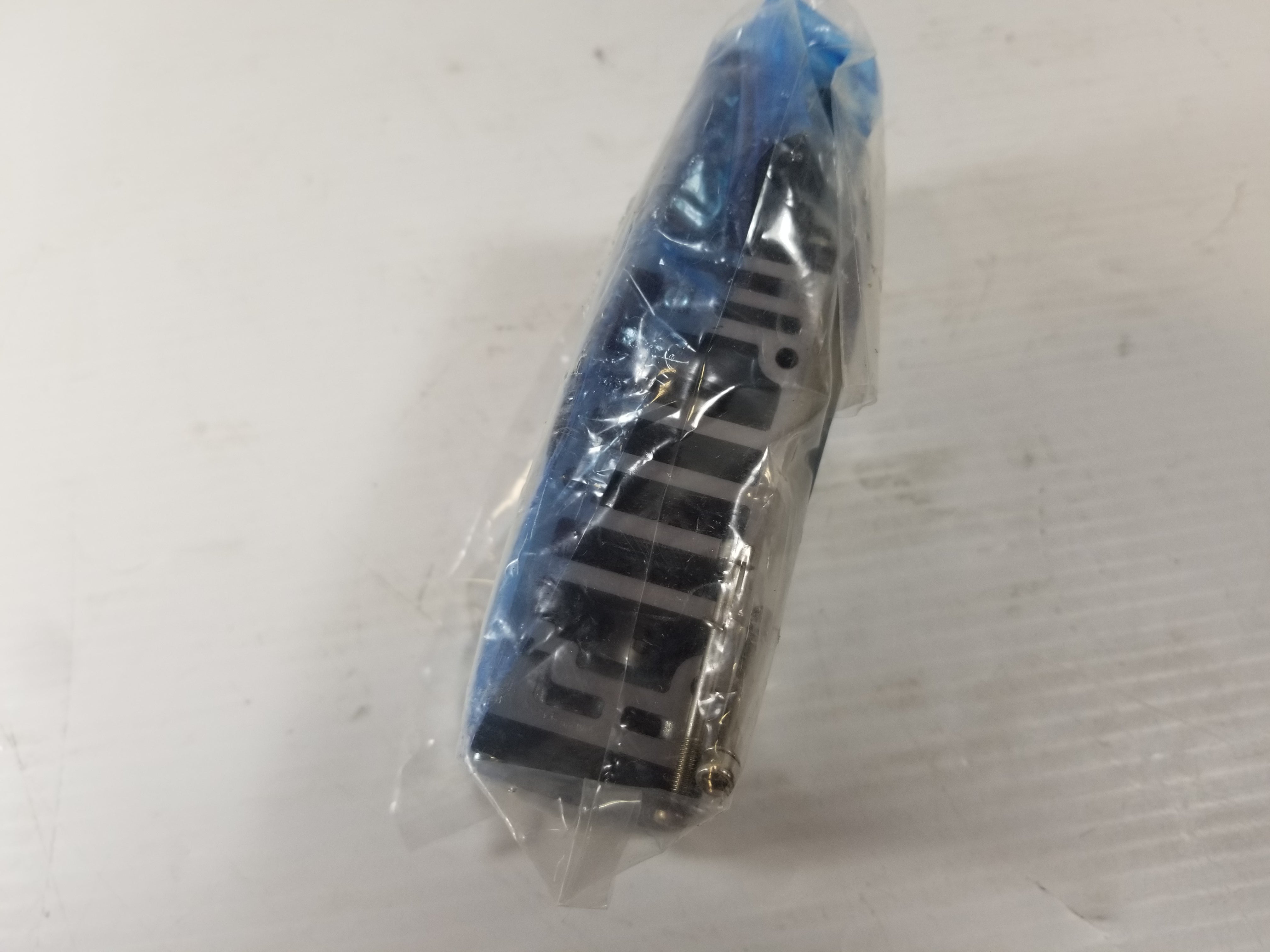 SMC NVFS3101-3FZ Solenoid Pneumatic Valve