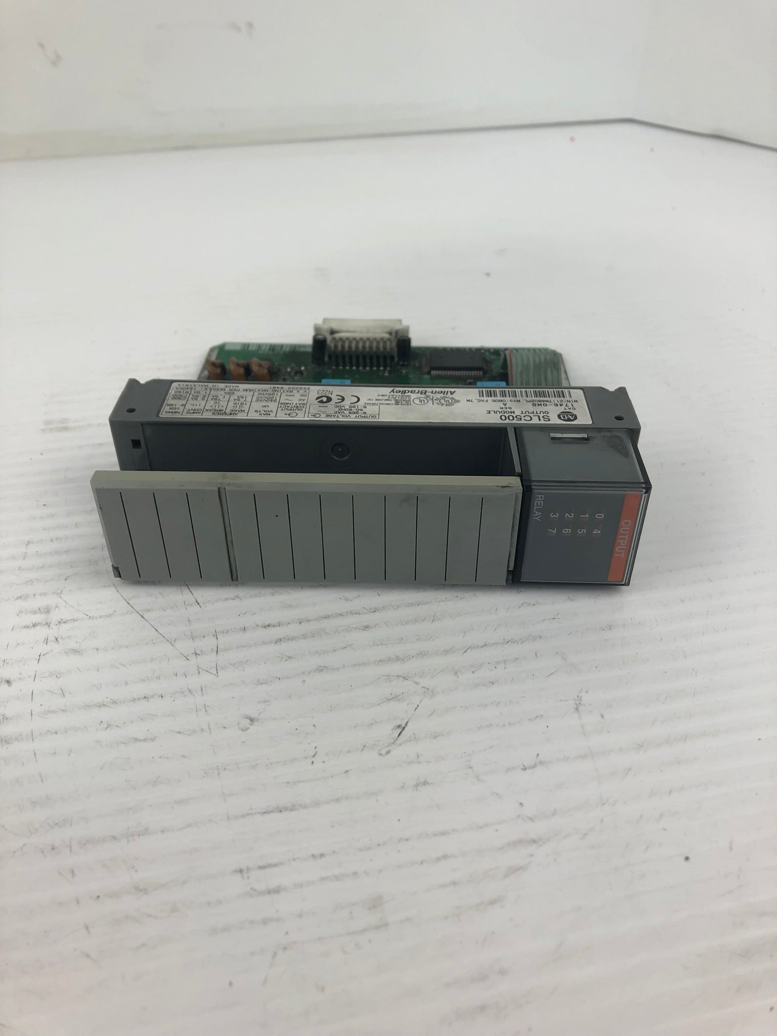 Allen-Bradley 1746-0W8 Output Module Series A SLC 500 - With Door