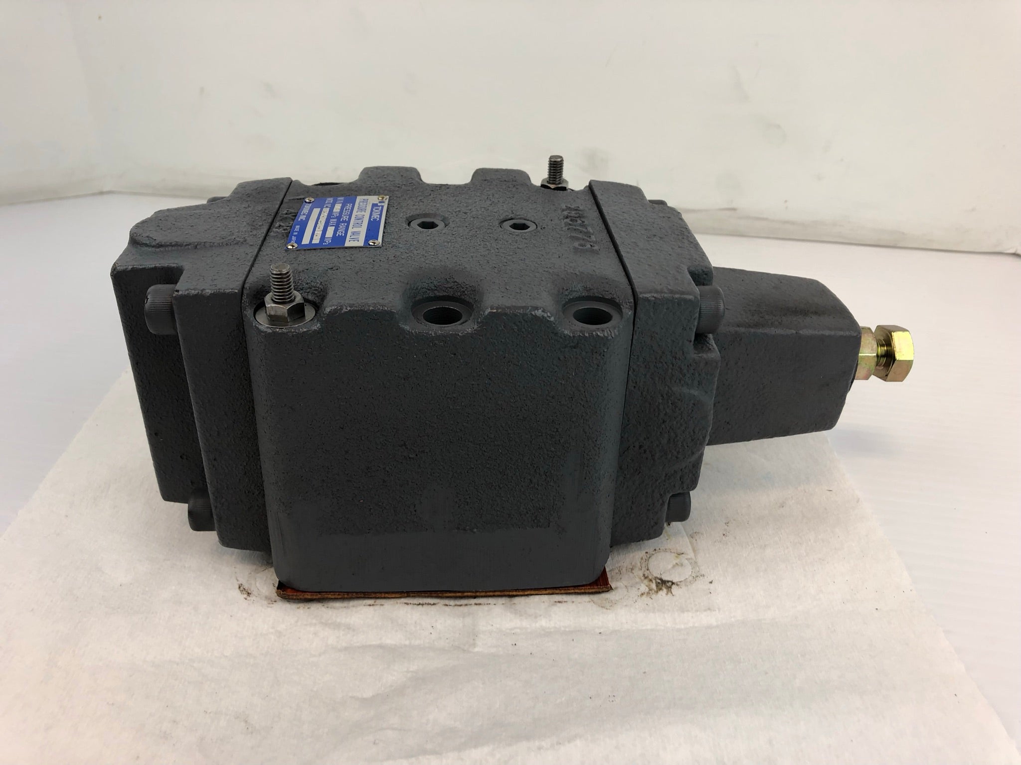 Tokimec RG-10-D2-22-JA-J Pressure Control Valve 4Y24