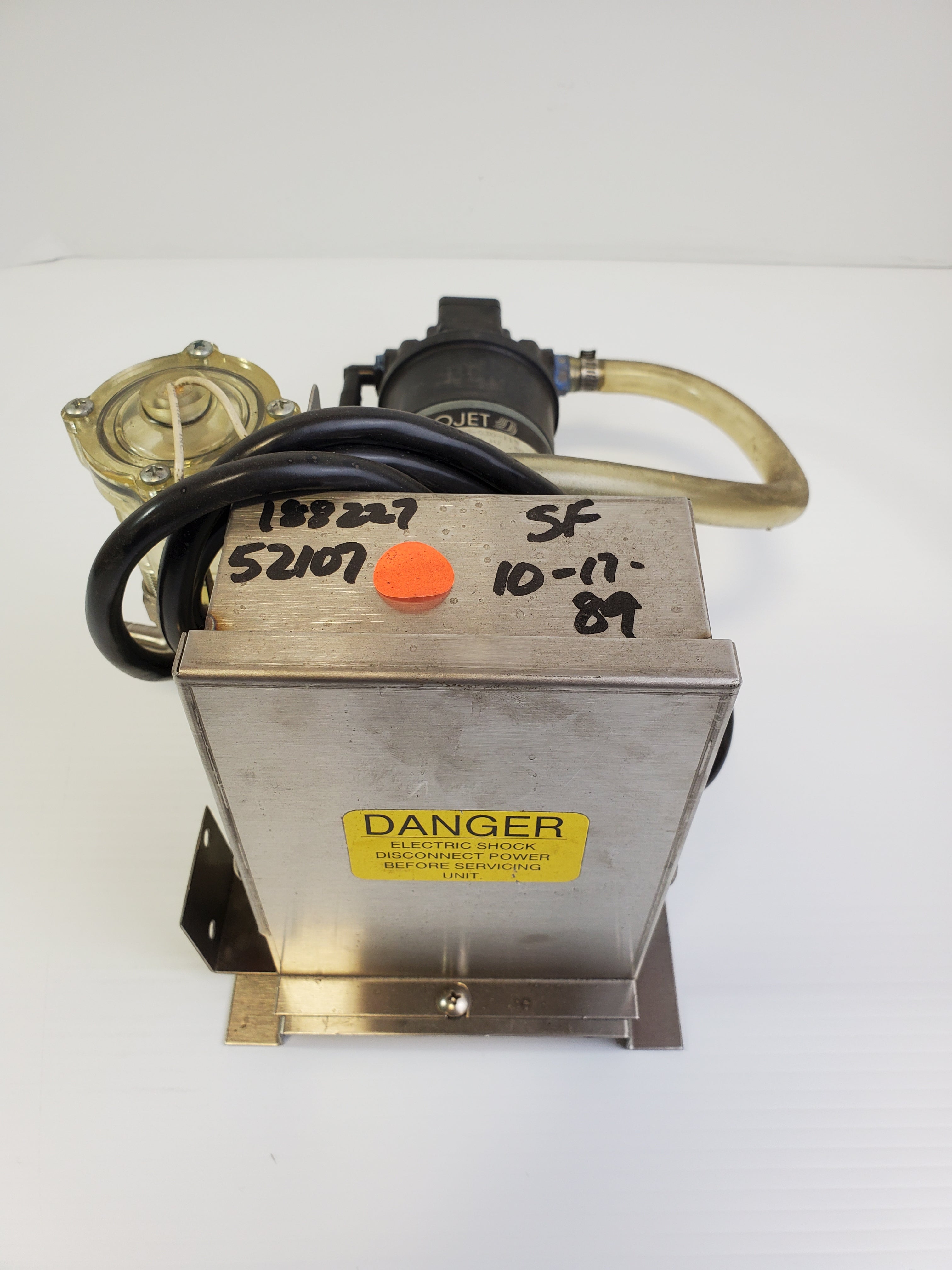 Flojet 2000-030-115 Pump 115 Volt 50/60 HZ .50A S/N 89370606