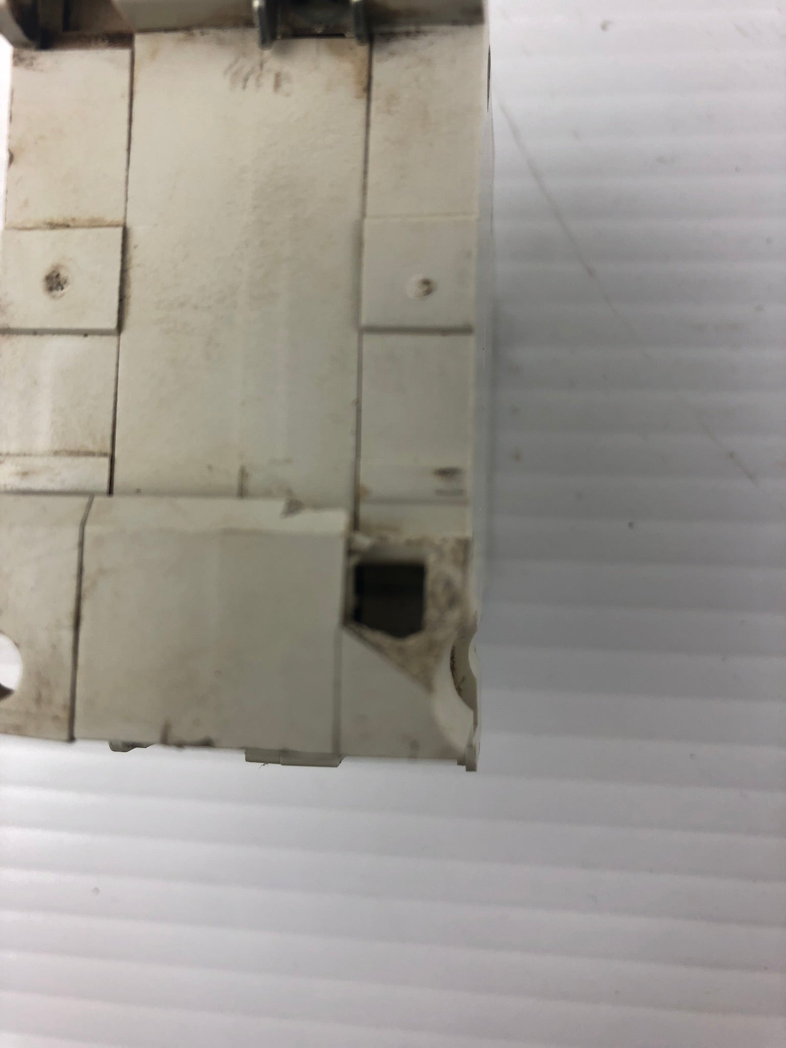 Mitsubishi Circuit Breaker CP30-BA 3 Amp 2 Pole 250VAC 50/60 Hz