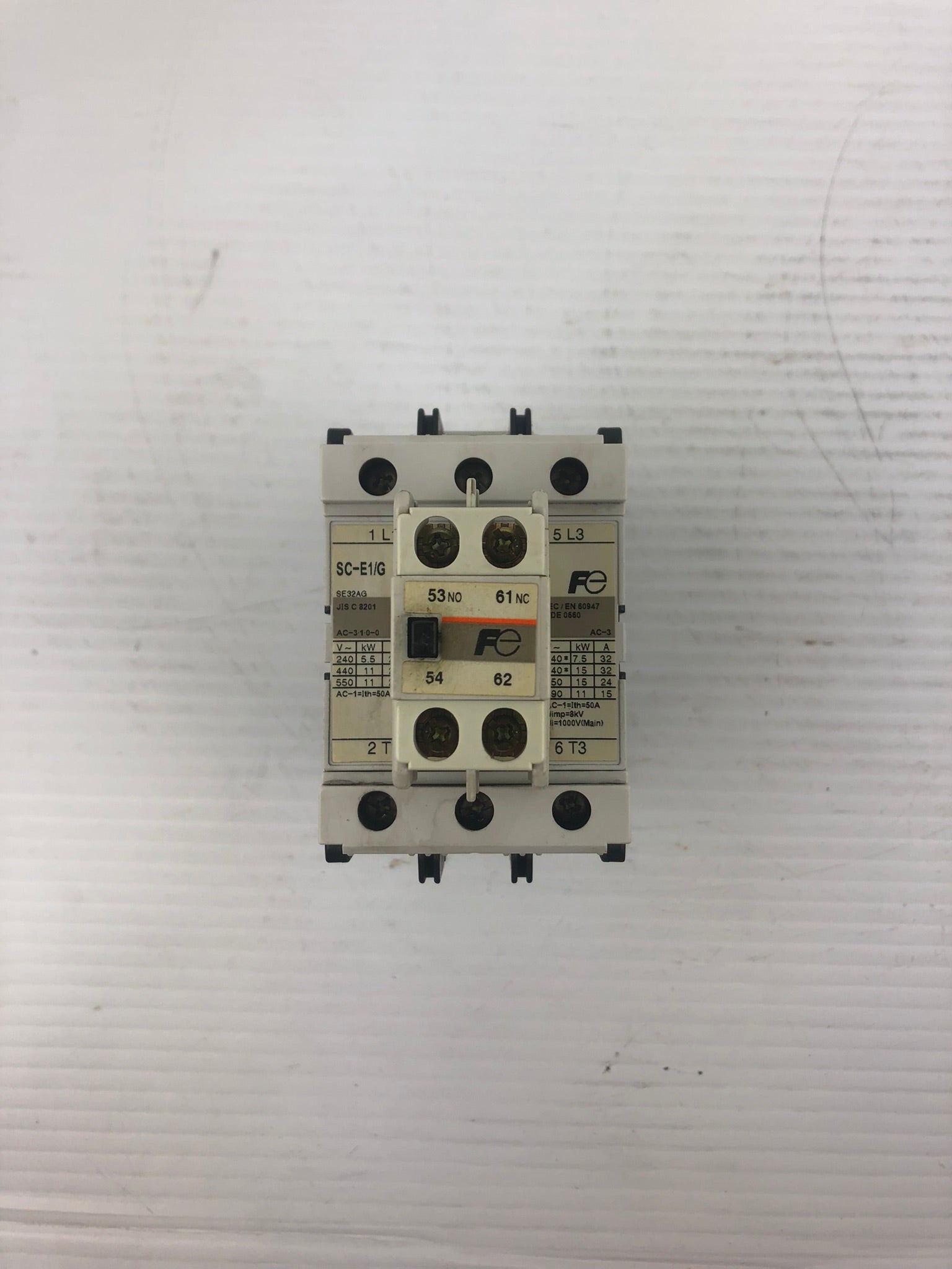 Fuji Electric SC-E1/G SE32AG Contactor Fuji SZ-A11/T Auxiliary SZ-Z31 Coil