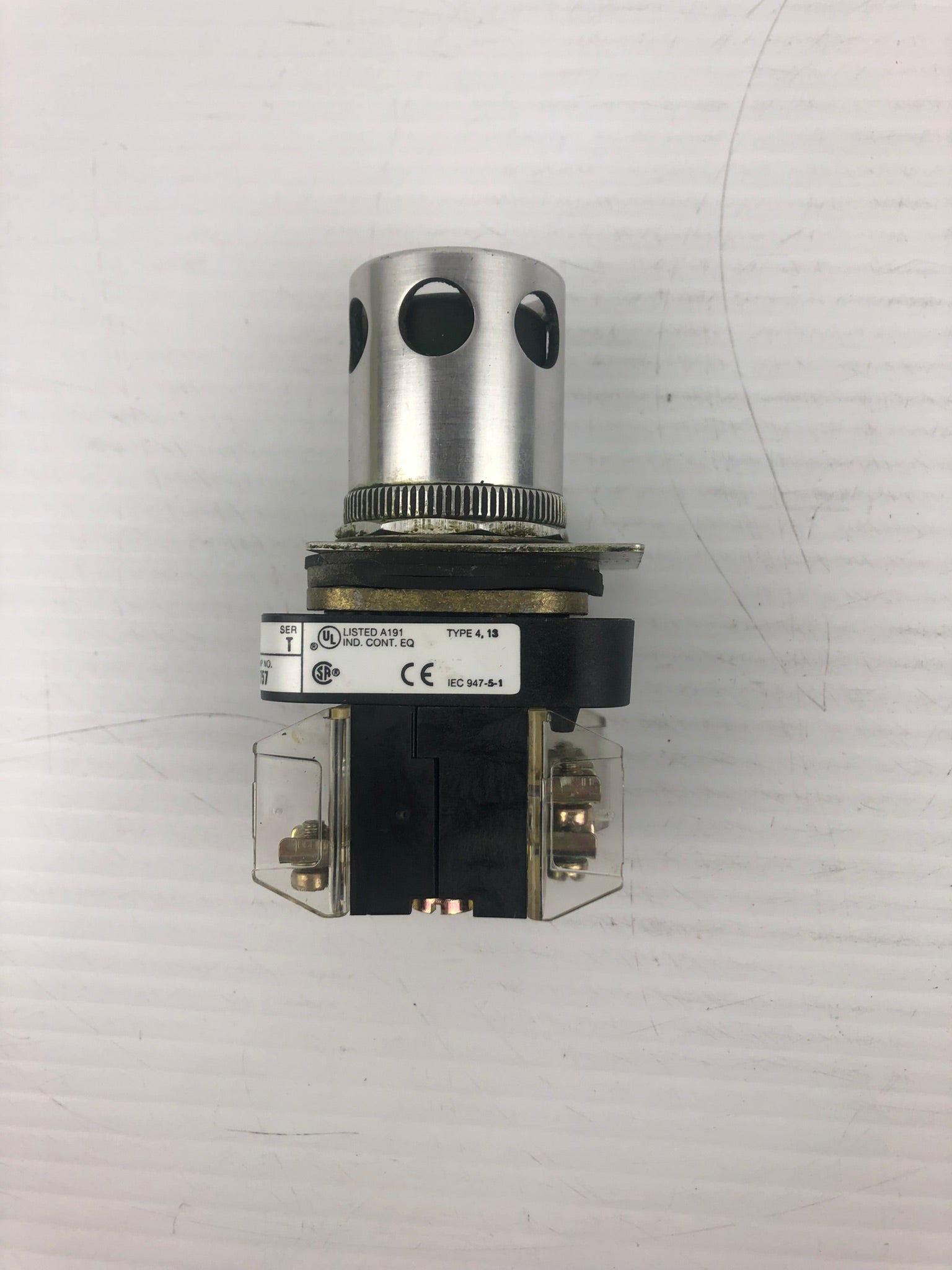 Allen-Bradley 800T-QA24 Push Button Power On 24V Series T Green