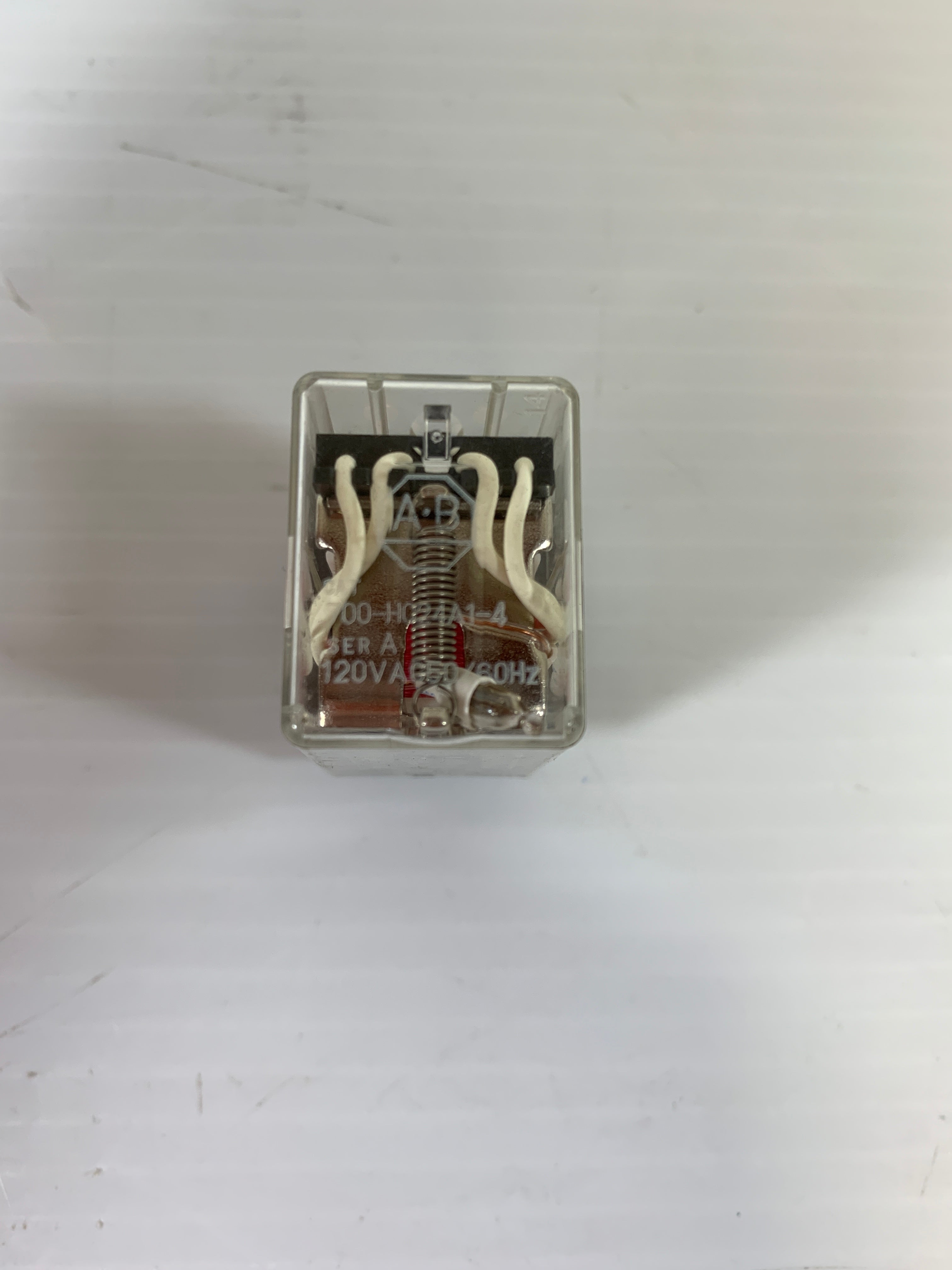 Allen-Bradley 700-HC24A1-4 Relay 1/6 HP 5 Amp
