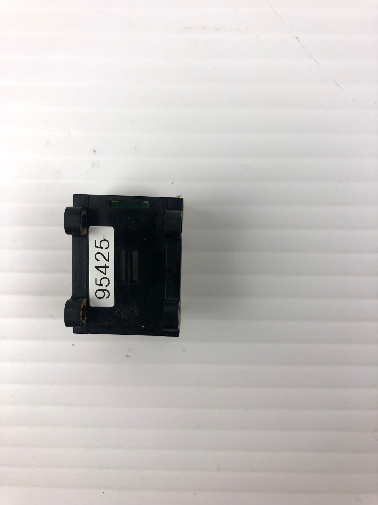 Pilz ERNI MO39 Safety Relay Rack Extension Module Connector 244873