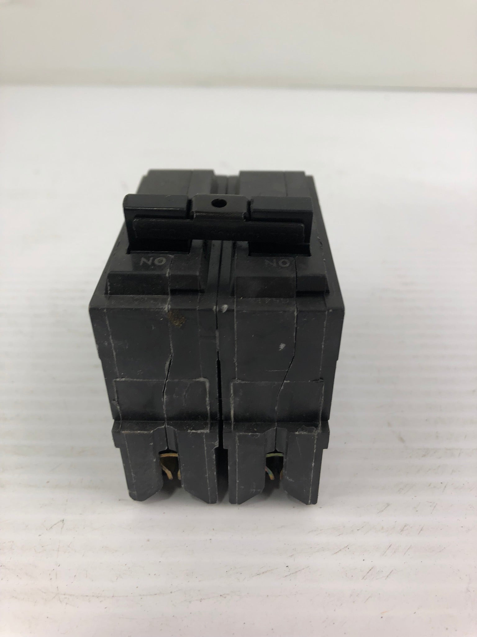 GE RT-690 2 Pole Circuit Breaker 20A
