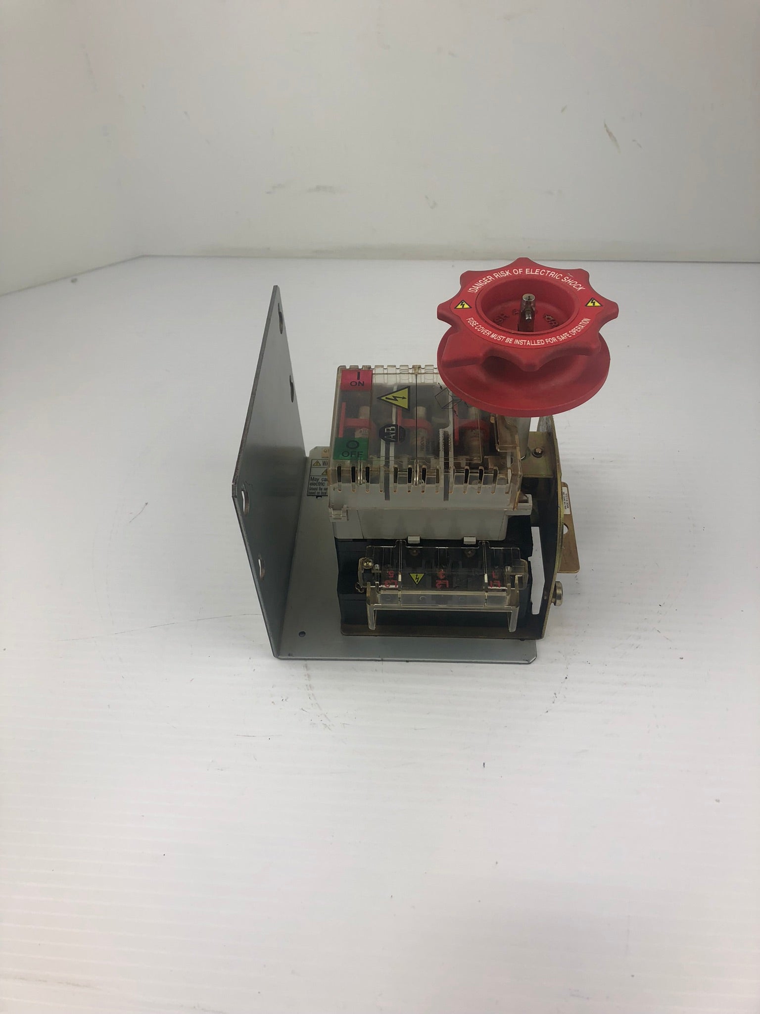 Allen-Bradley 194RF-NC030* Ser A Fused Disconnect Switch Mounted with All Covers