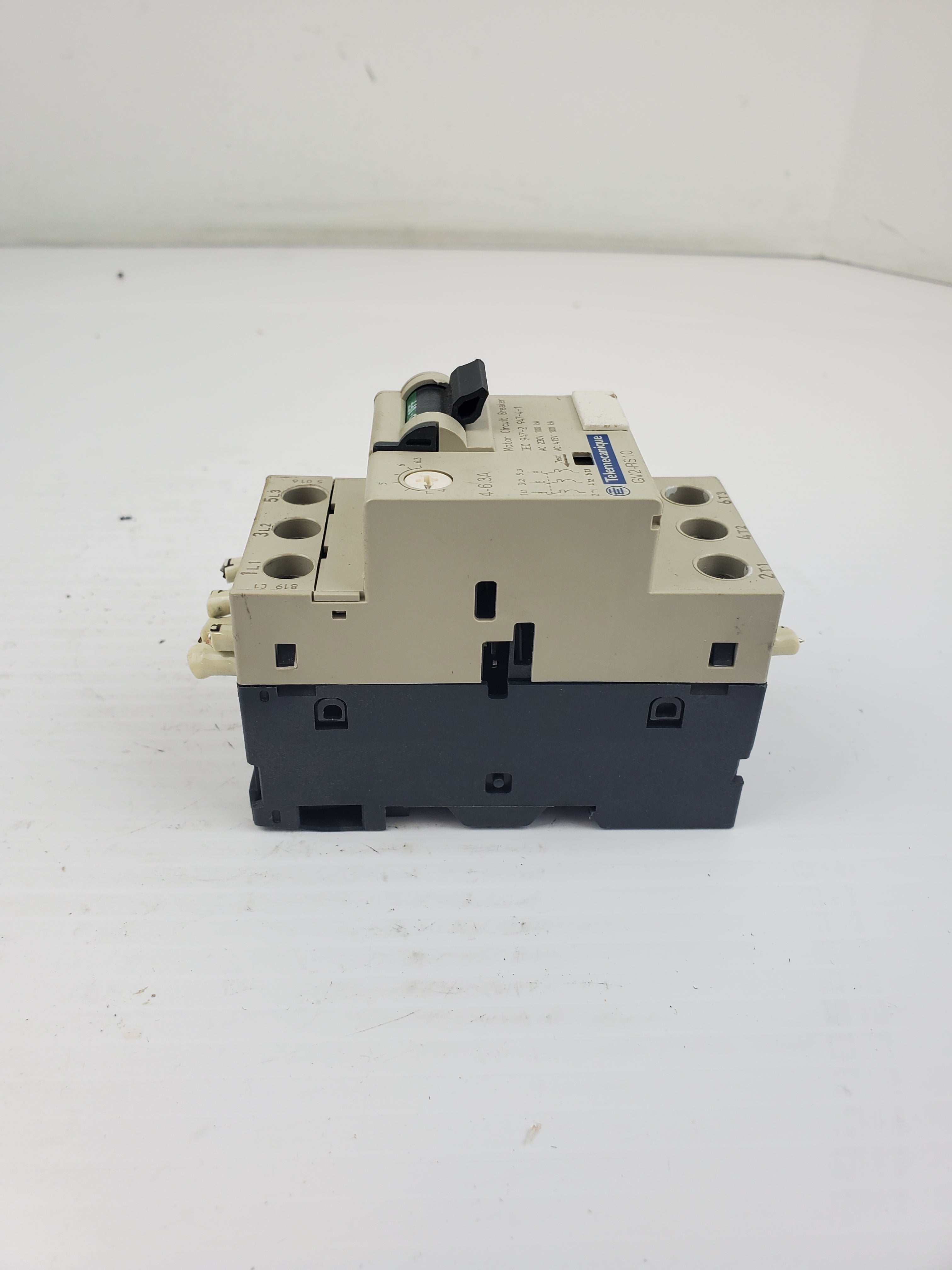 Telemecanique GV2-RS08 Motor Circuit Breaker 2.5-4A