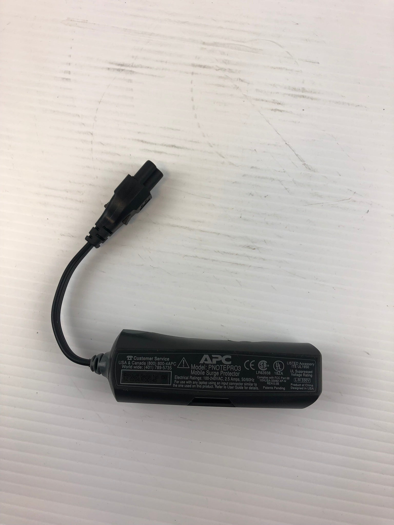 APC PNOTEPRO3 Mobile Surge Protector