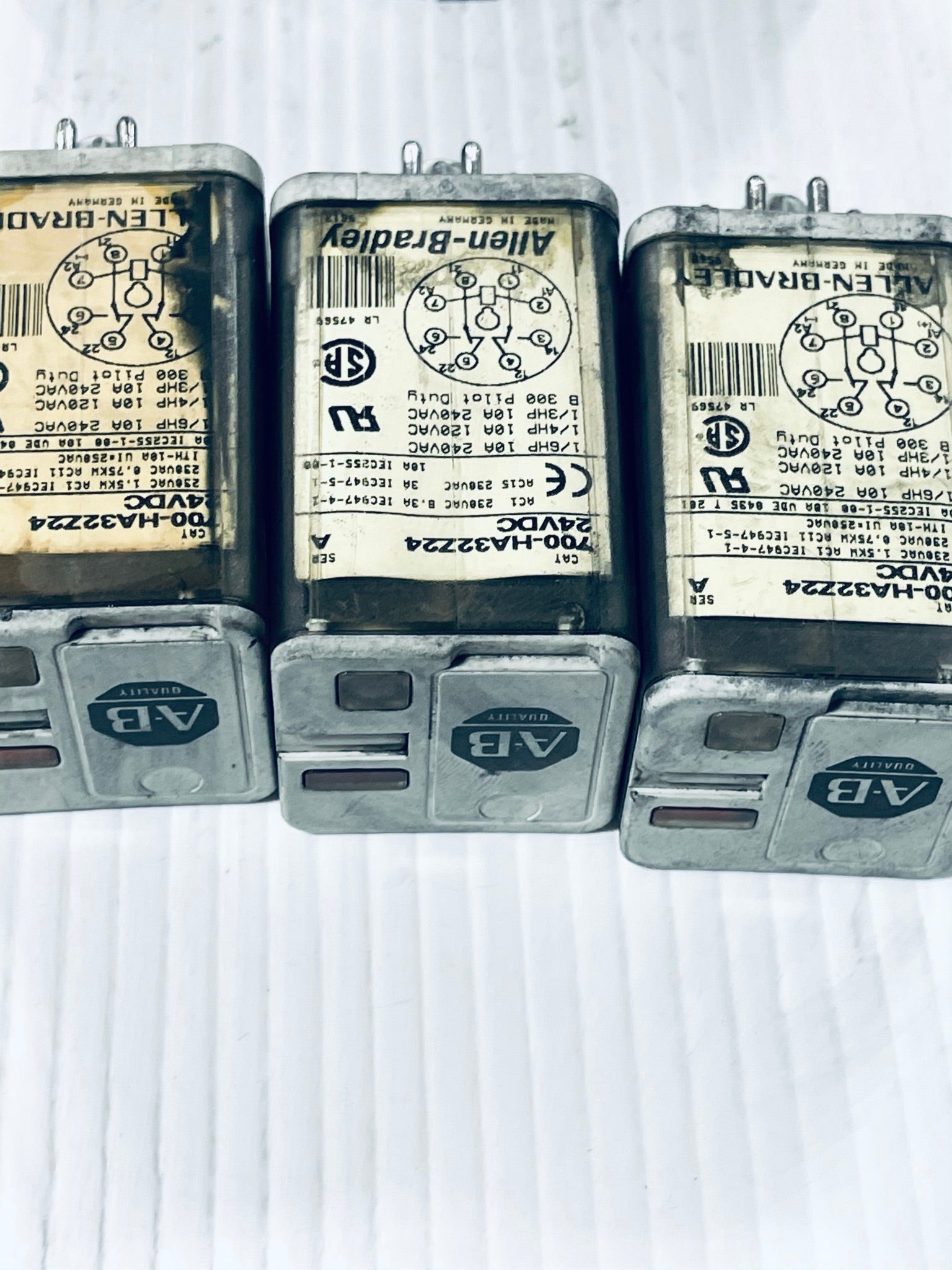 Allen-Bradley 700-HA32724 Series A General Purpose Relay - Lot of 3