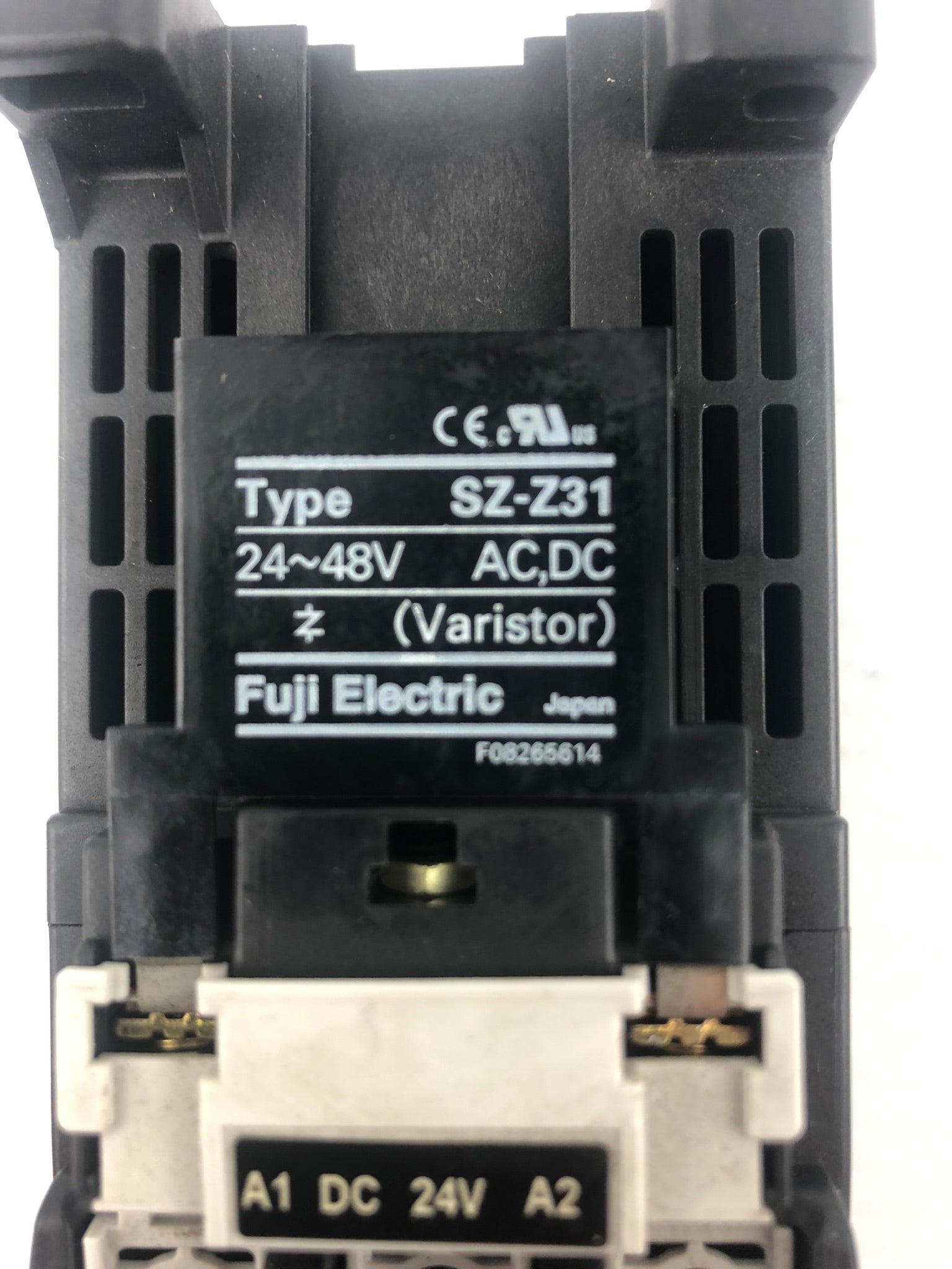 Fuji Electric SC-E1G SE 32AG Contactor Fuji SZ-A22/T Auxiliary Fuji SZ-Z31 Coil