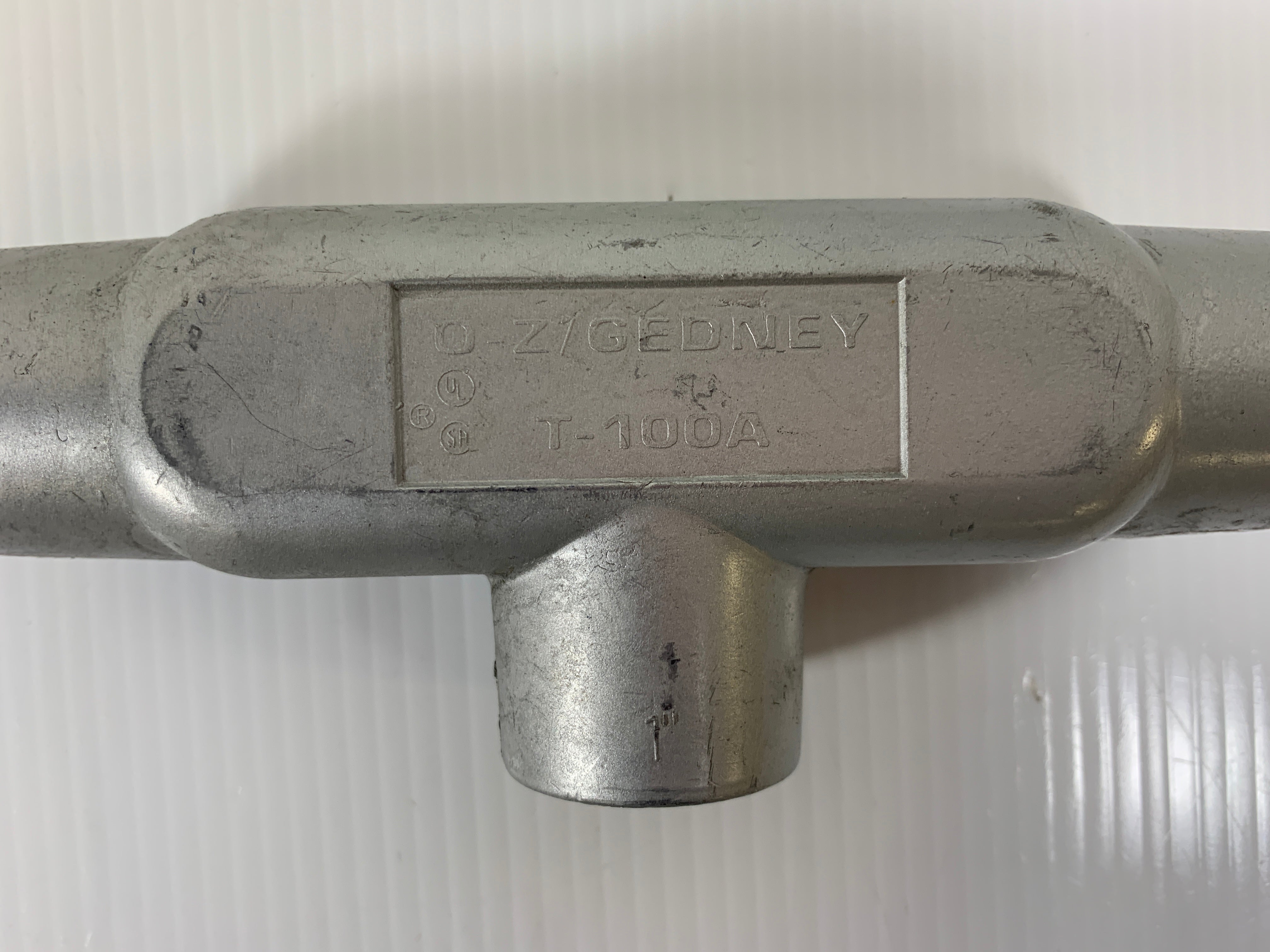 O-Z Gedney Aluminum Conduit Fitting T-100A