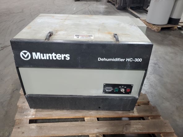 Munters Dehumidifier HC-300 30569-04 440/430 Volts 3 Phase 60 Hz