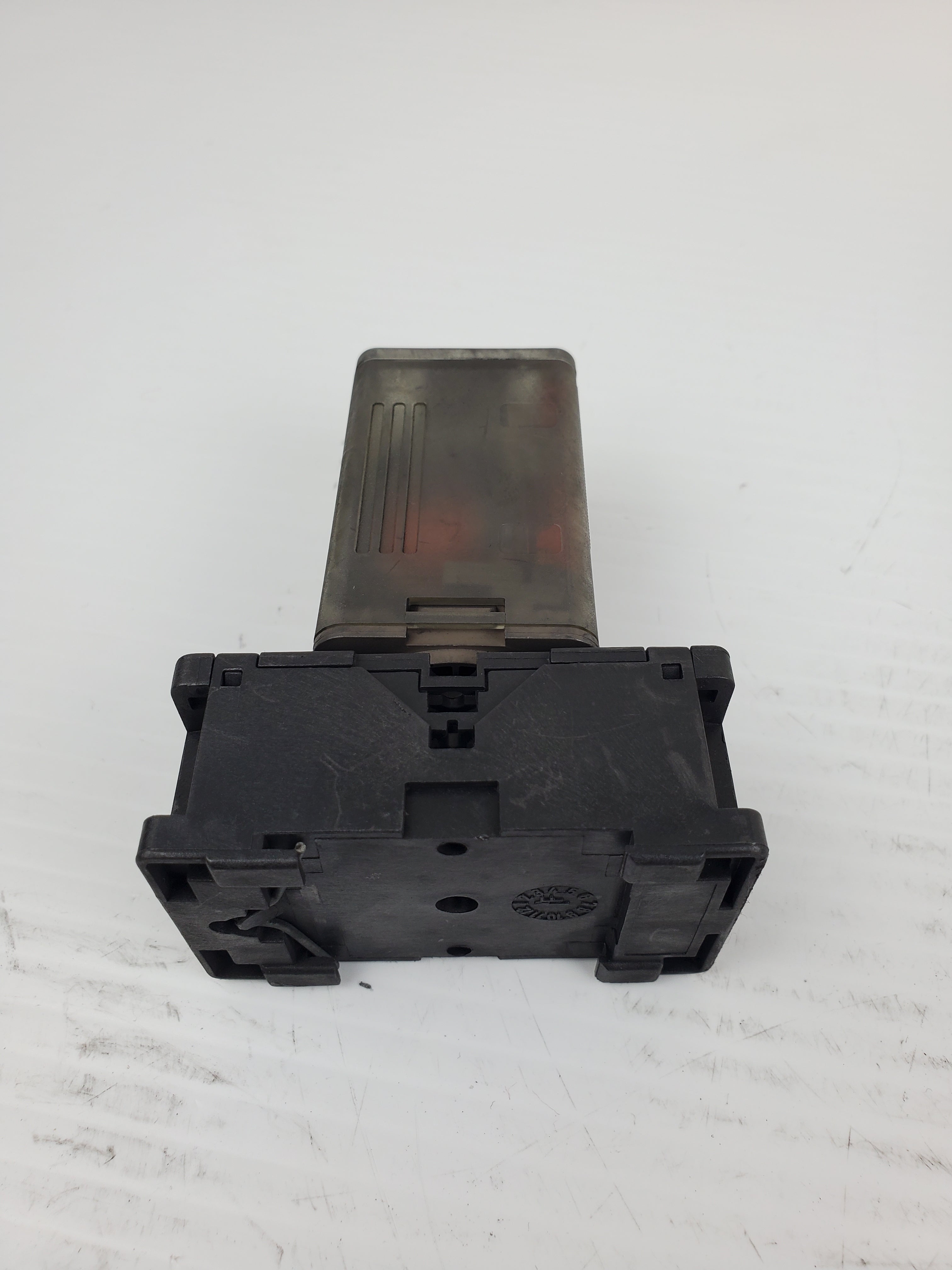 Allen-Bradley 700-HA32Z24 Series B 24VDC Relay with 700-HN100 Series B Socket