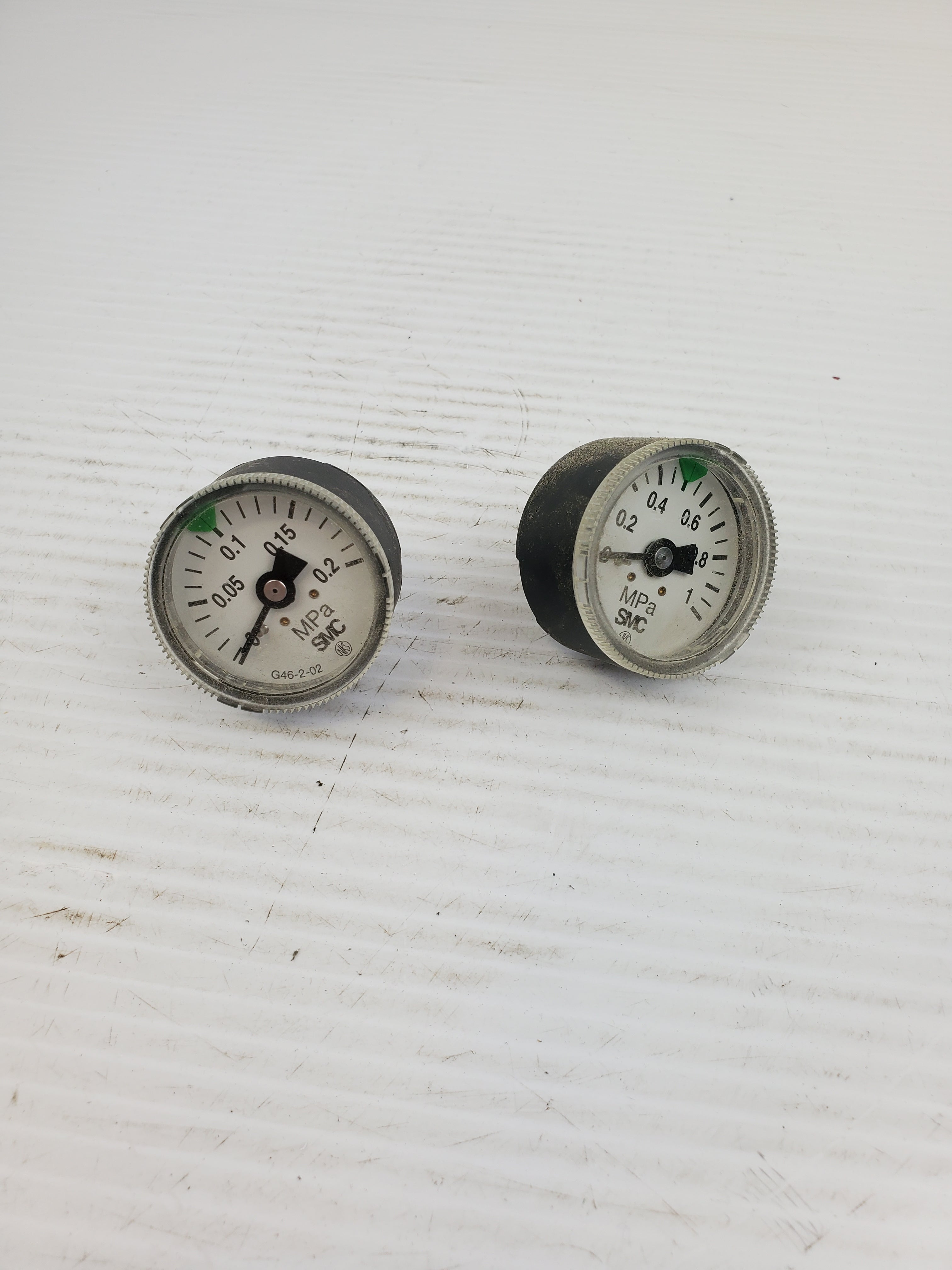 SMC G46-10-02 & G46-2-02 Pressure Gauge (Lot of 2)