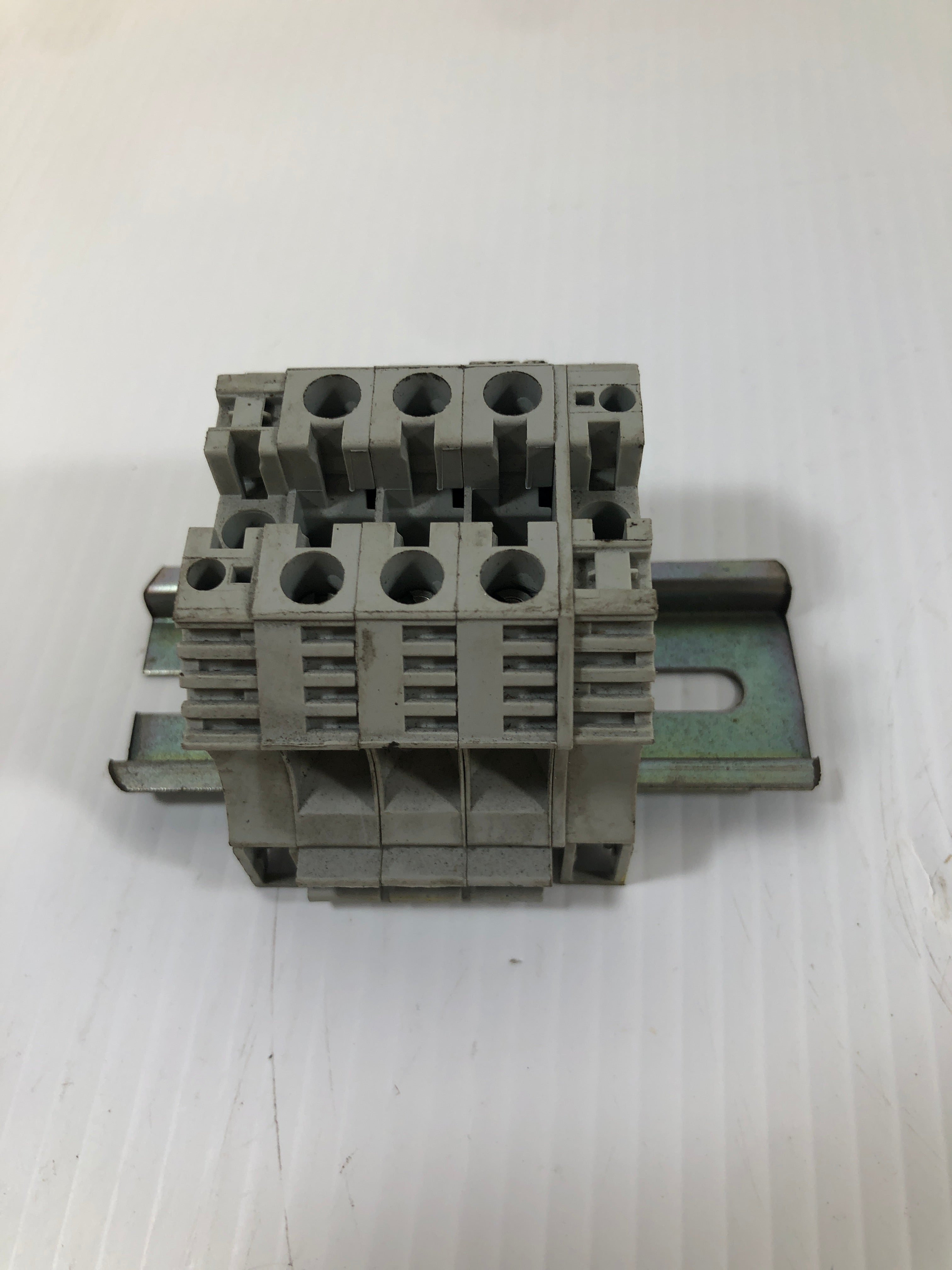 Allen-Bradley 1492-EAJ35 2 Terminal End Blocks 3 Terminal Blocks