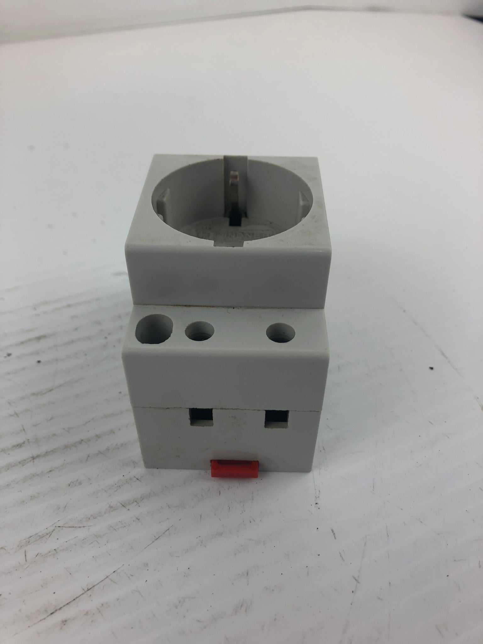 Lindner 1893 Socket Outlet 10-16/250V