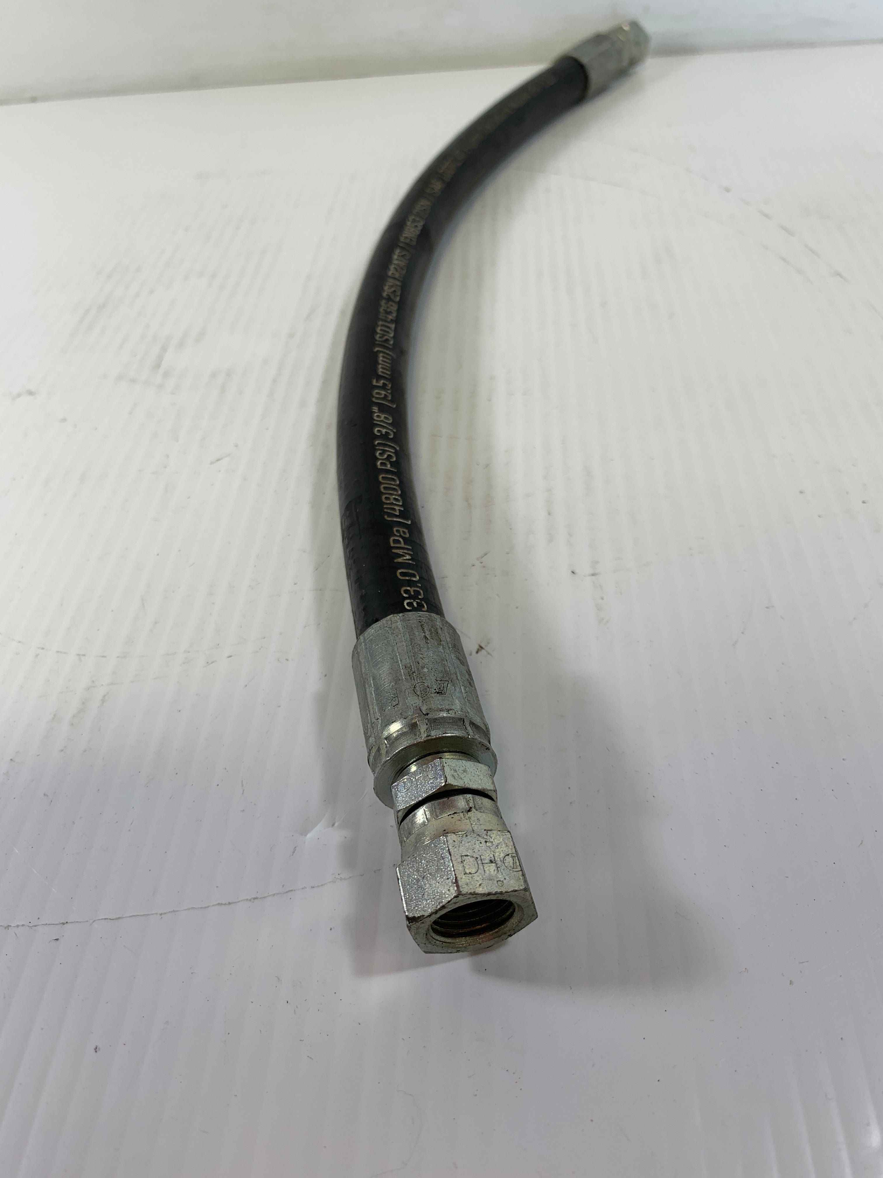 Hydraulic Hose 2G-11C 3/8" 4800 PSI EN853 2SN Flame Resistant ~18-3/8" L