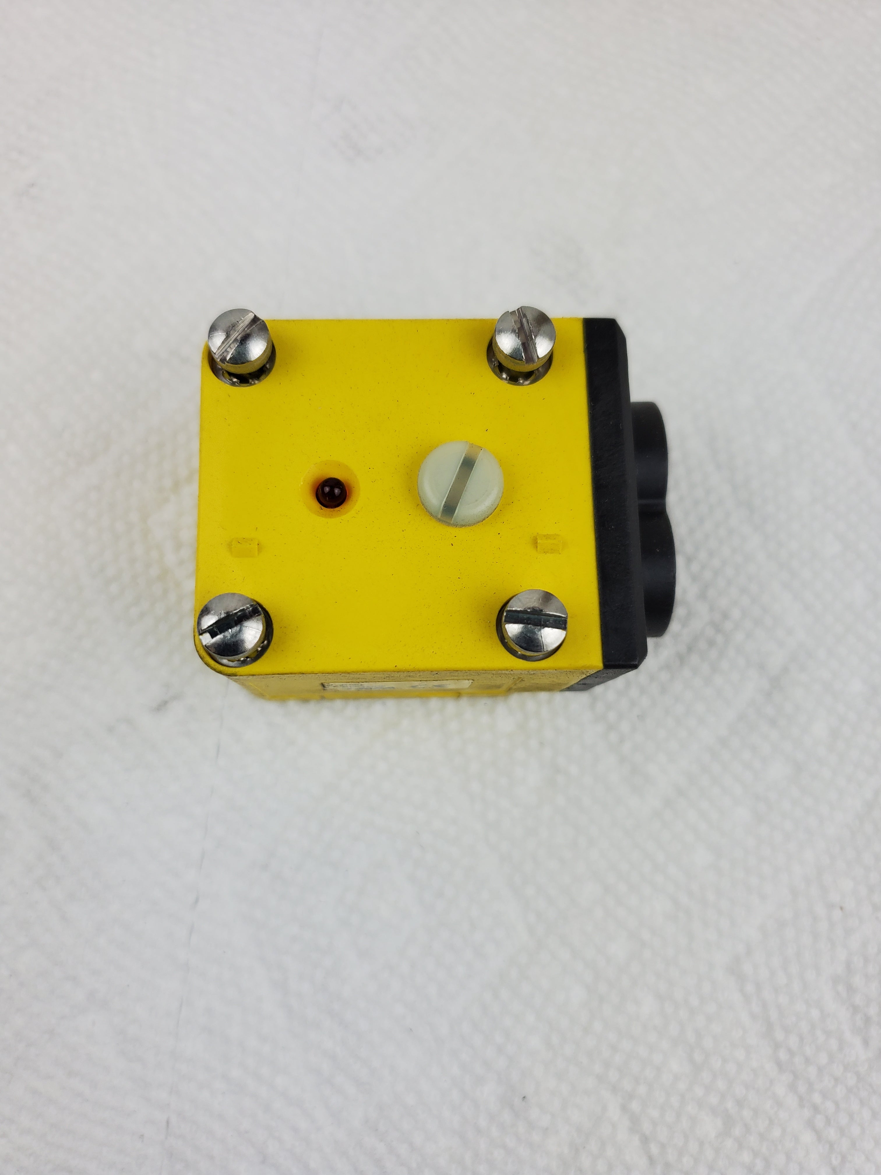 Banner Engineering 25576 RSBF Maxi-Beam Glass Fiber Optic Sensor Head Module