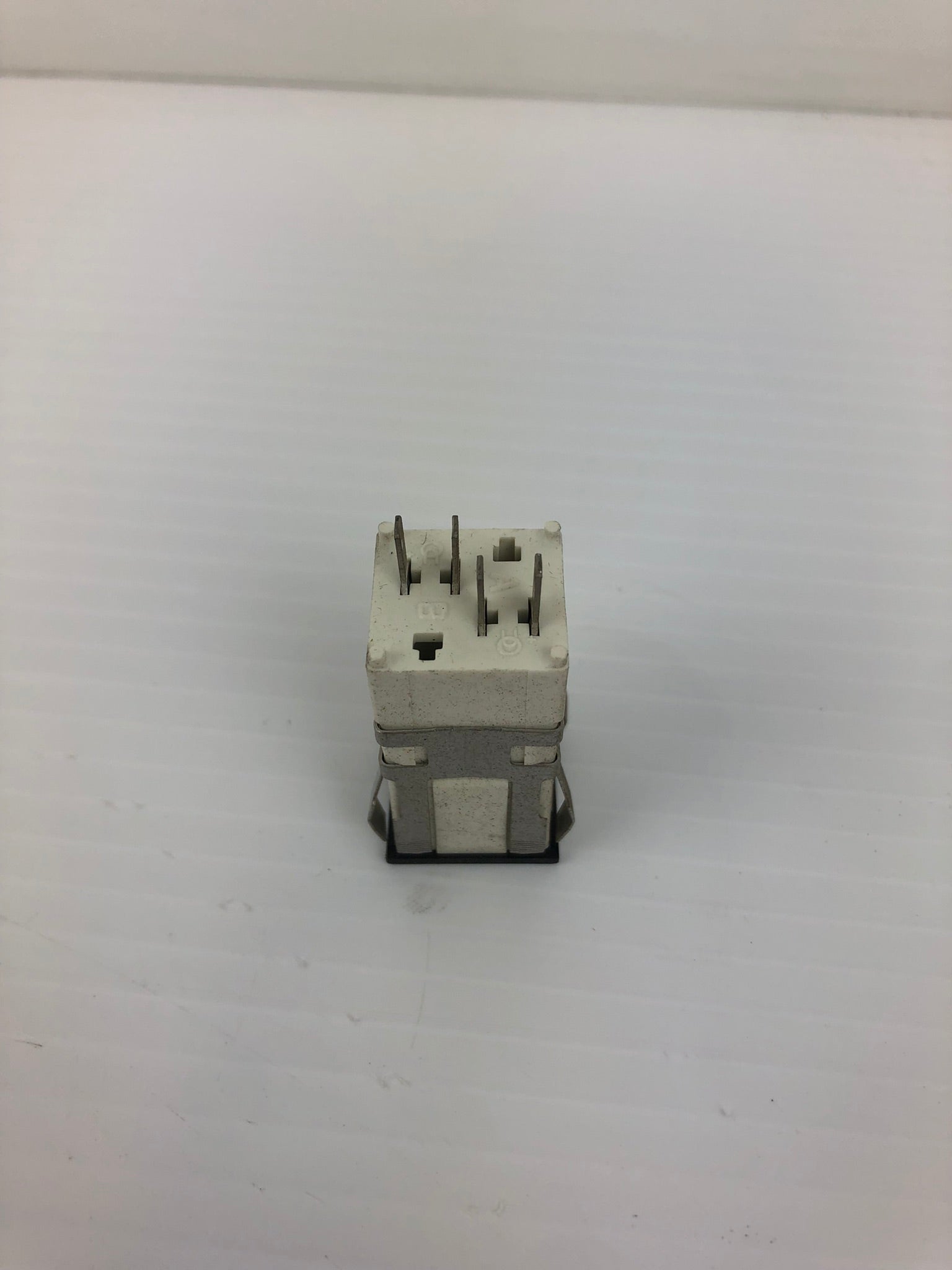 Micro Switch 9411 AML 41 Series Lamp 28V (Lot of 8)