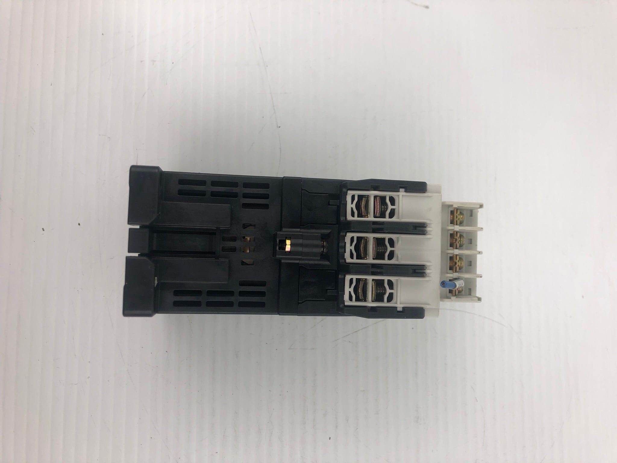 Fuji Electric SC-E1G SE 32AG Contactor Fuji SZ-A22/T Auxiliary Fuji SZ-Z36 Coil