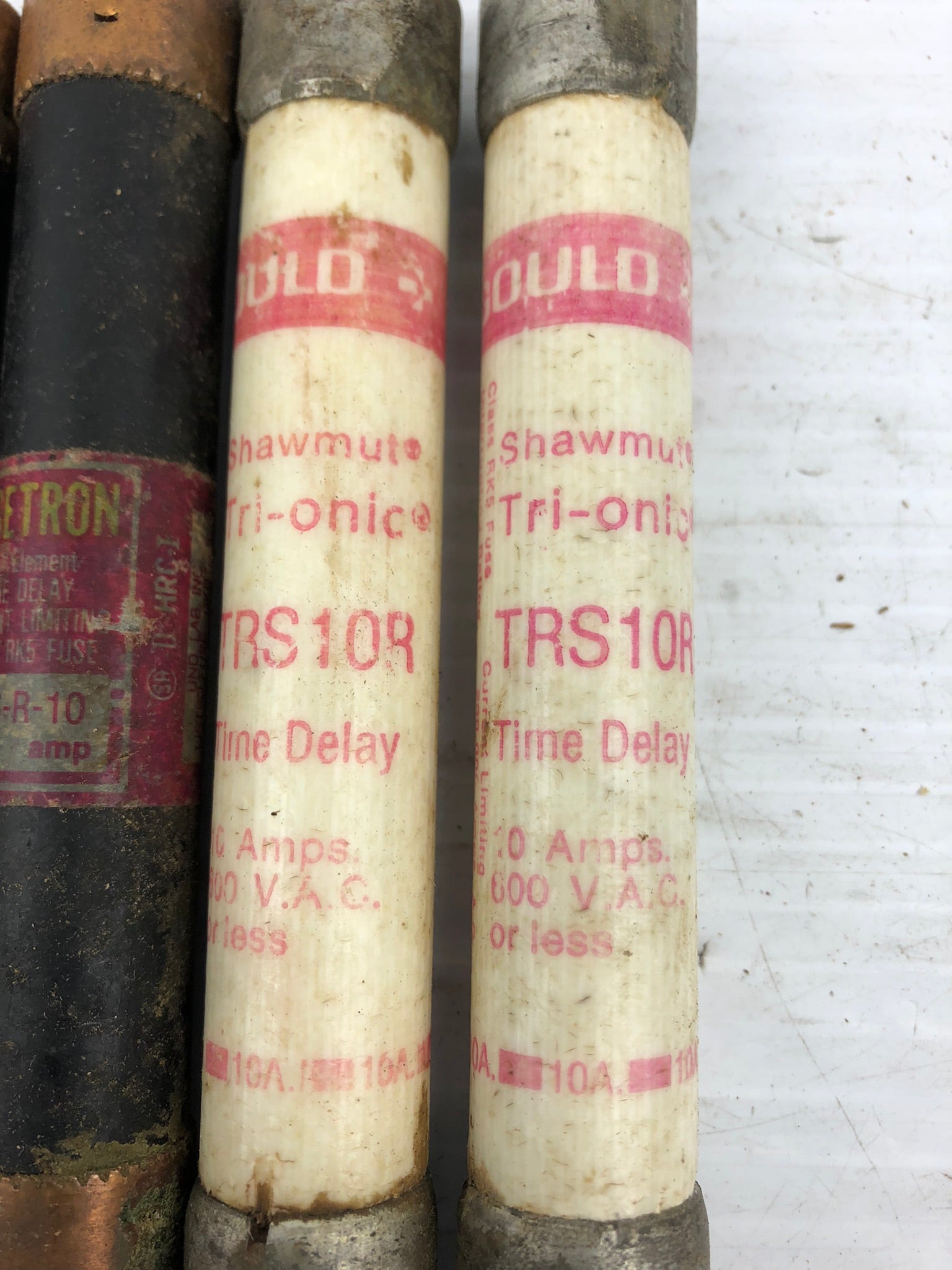 Fuestron FRS-R-10 (2 Fuses) & Shawmuts Tri-onic TRS10R (2 Fuses)