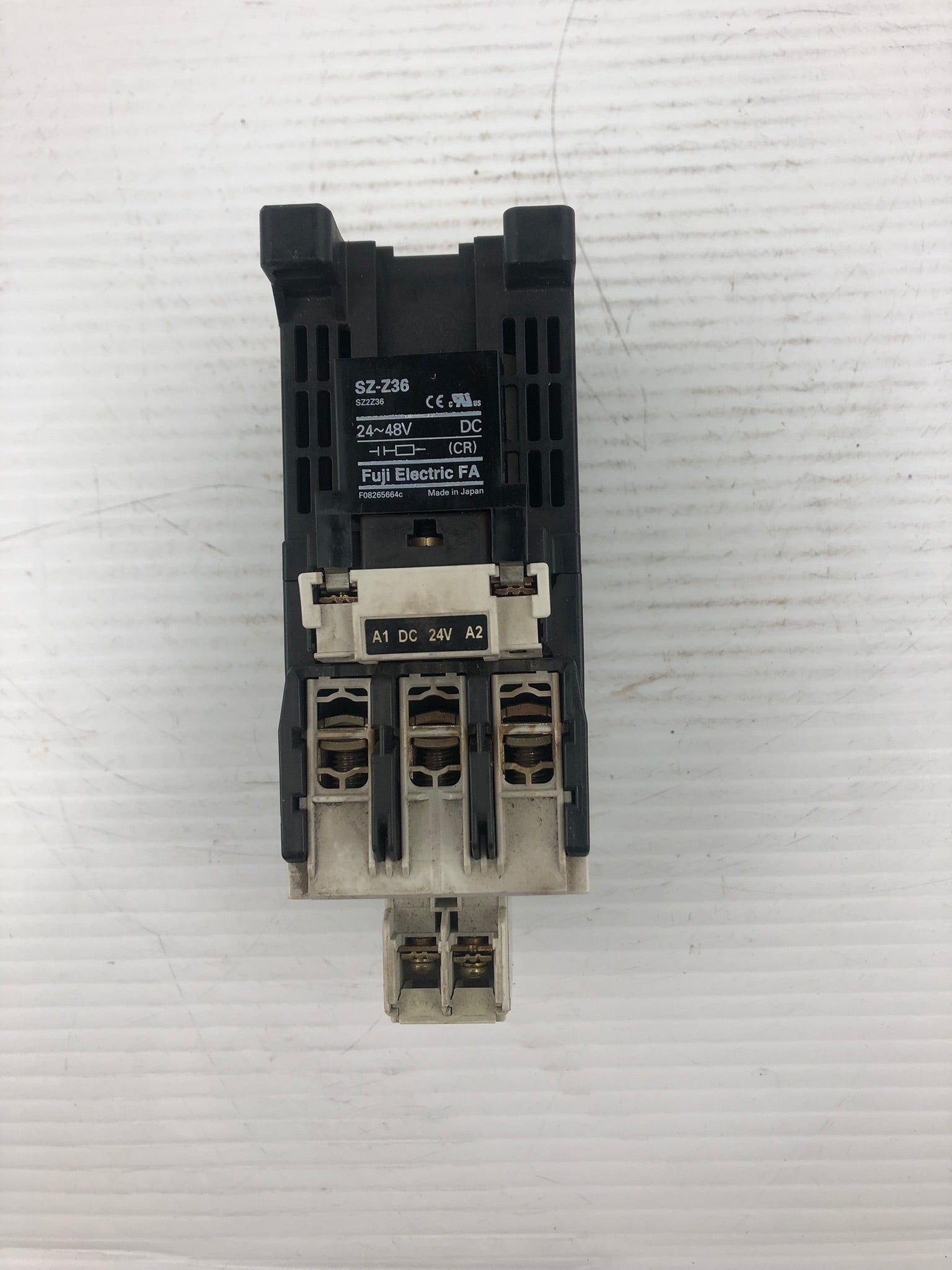 Fuji Electric SC-E1/G Contactor with Fuji SZ-A11T Fuji SZ-Z36 Coil Surge