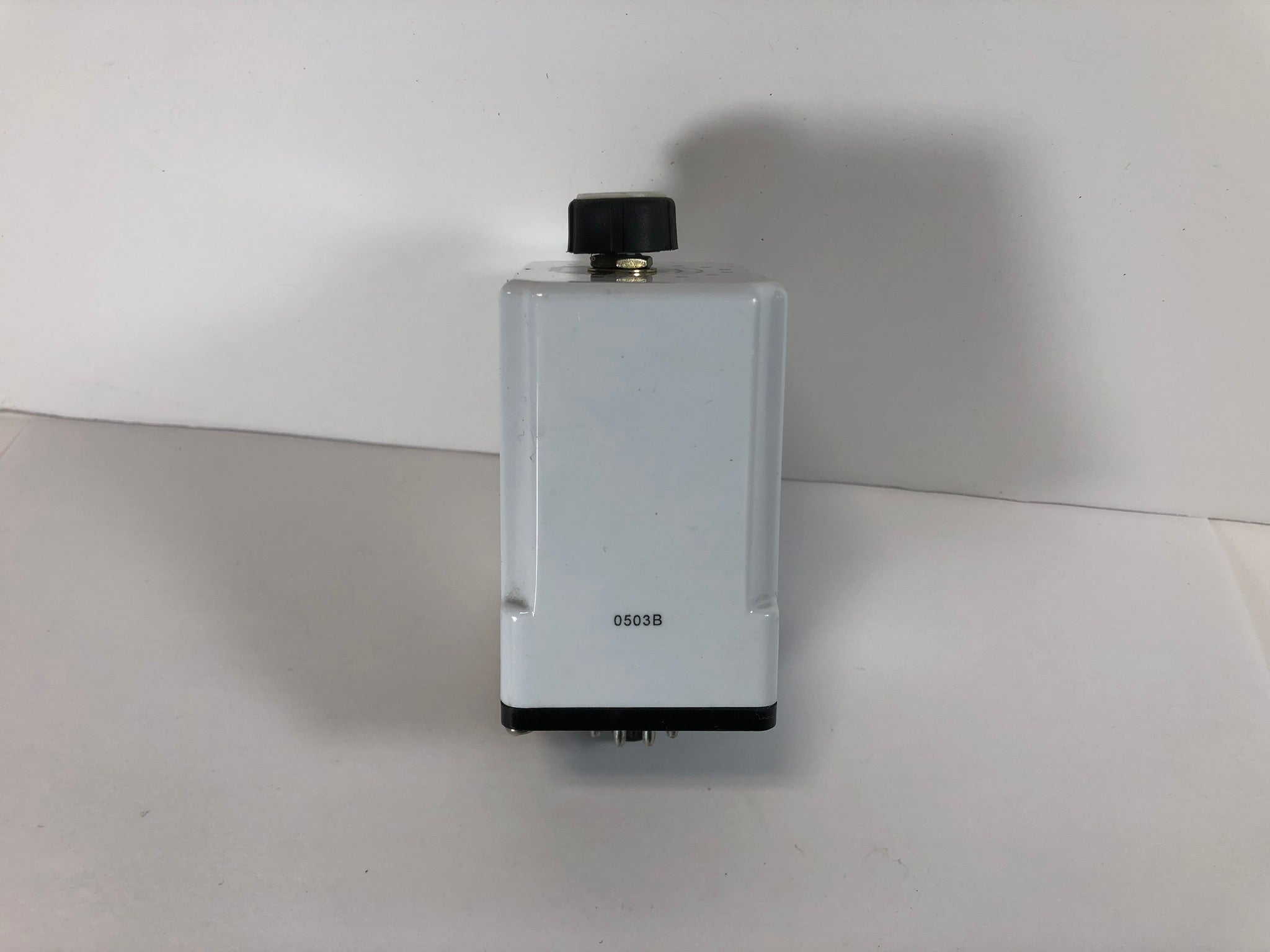 Dayton 5YZ88N Time Delay Relay with Socket 6X156 Switch