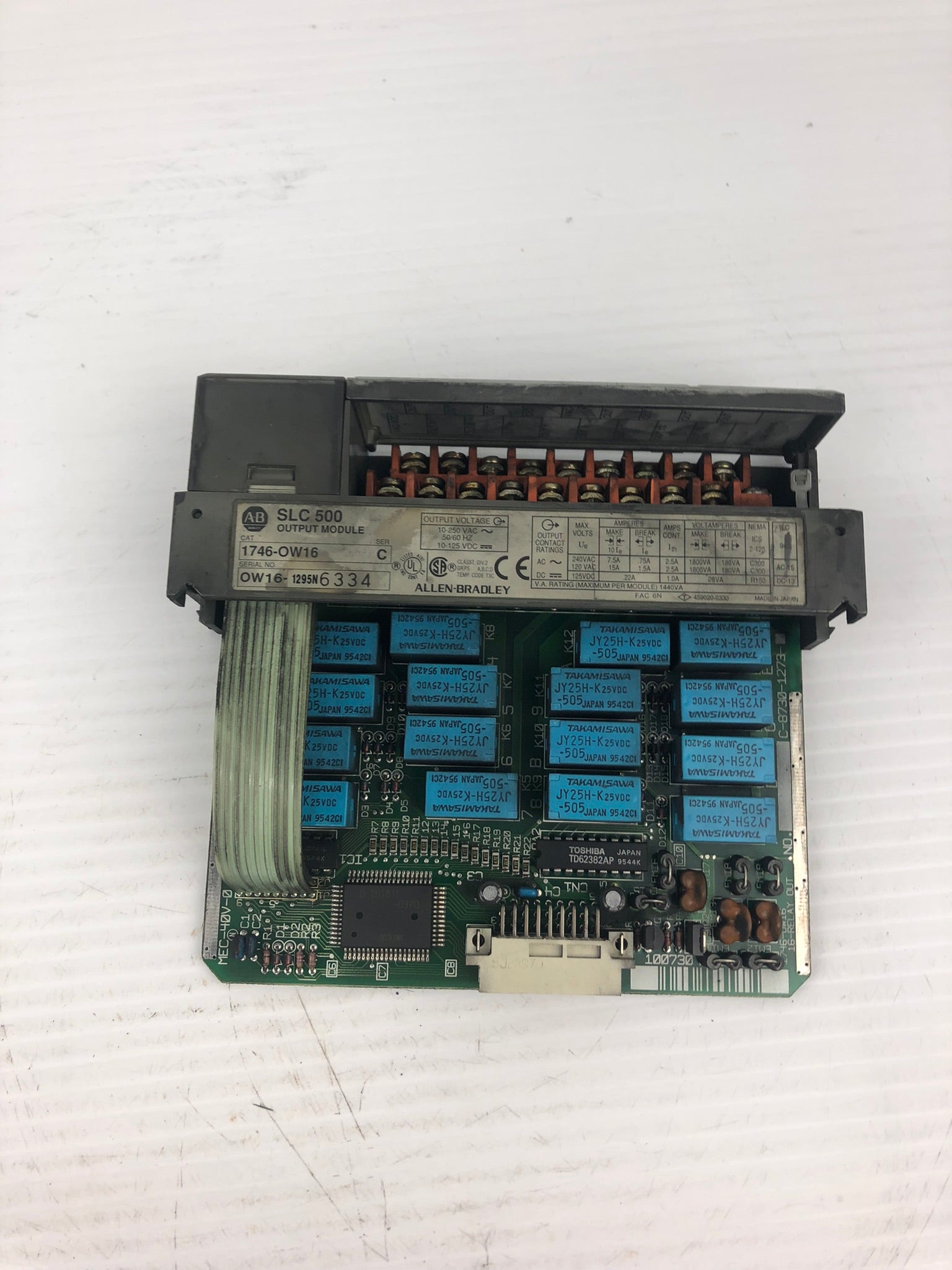 Allen-Bradley 1746-OW16 SLC500 Output Module Series C - With Door