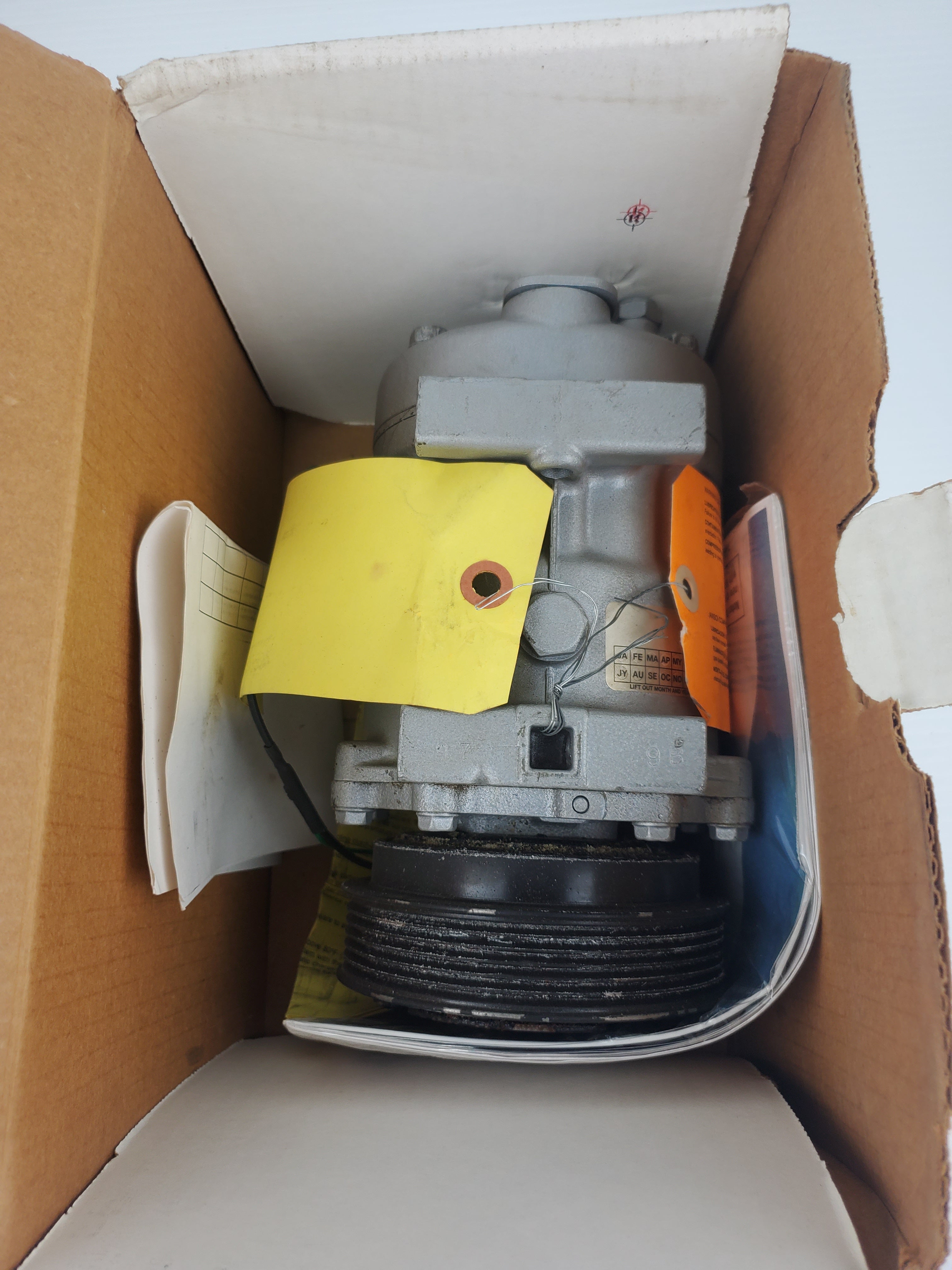 Four Seasons 57555 Compressor Remanufactured