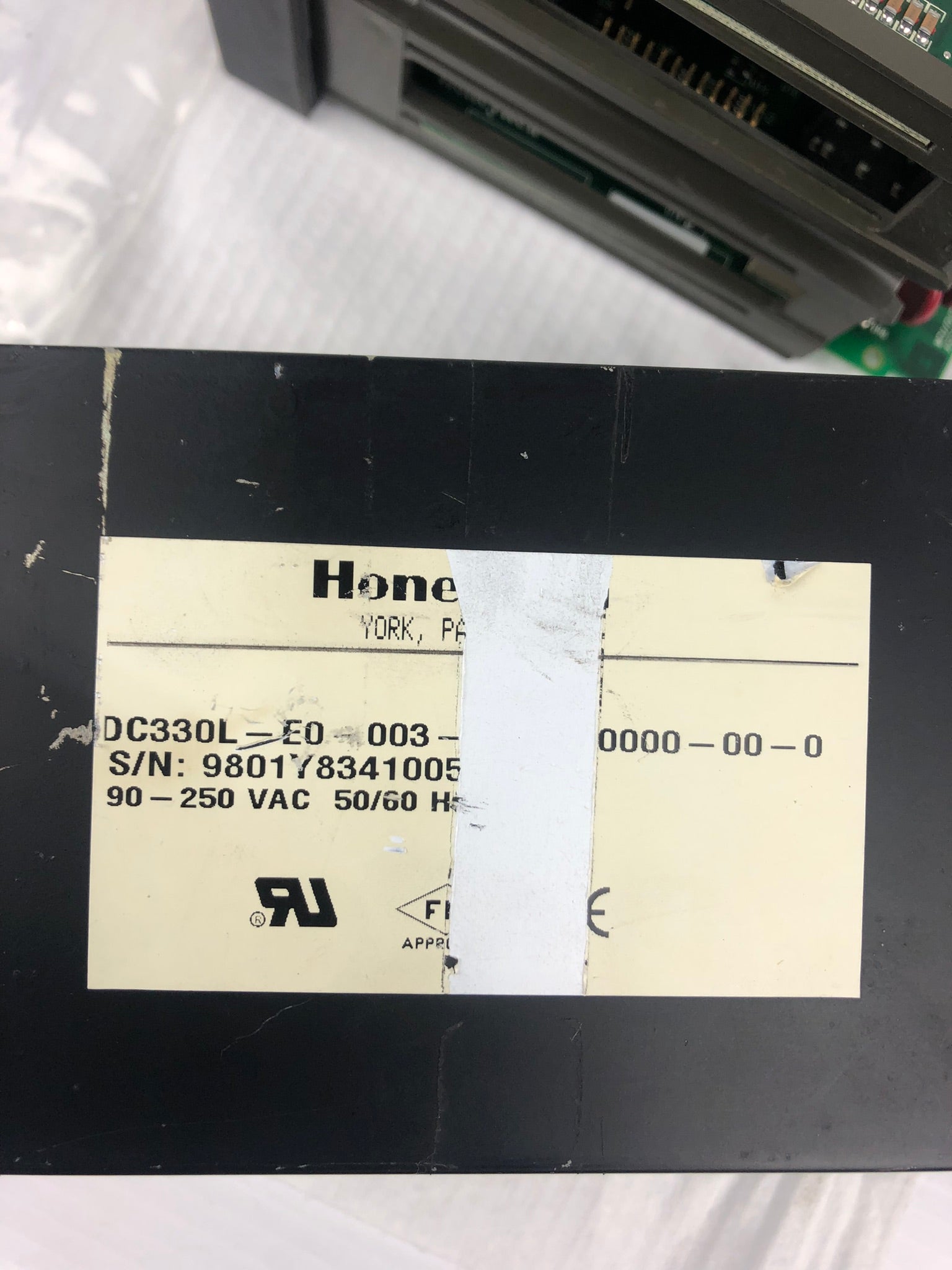 Honeywell DC330L-E0-003-10-0F0000-00-0 Versa Pro Controller